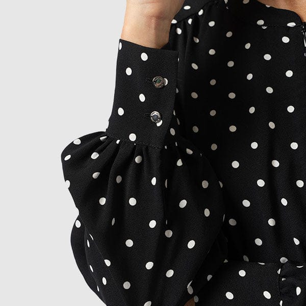 Cuff Detail