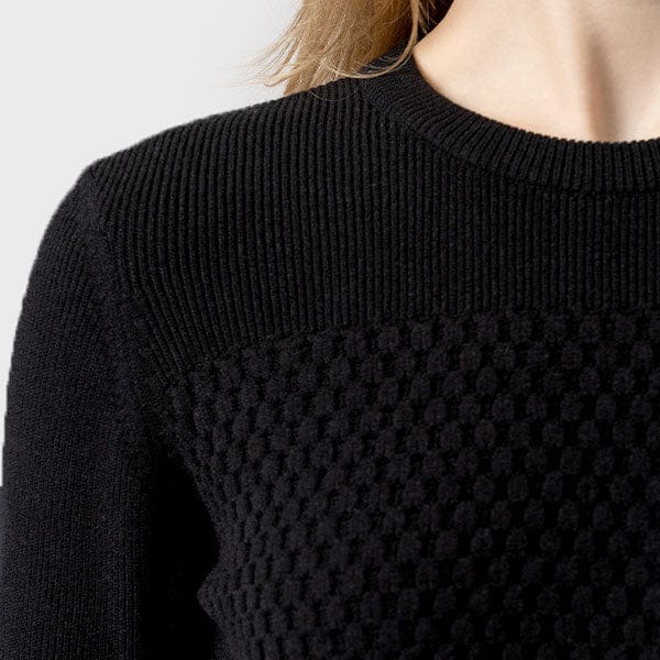 Neckline Detail