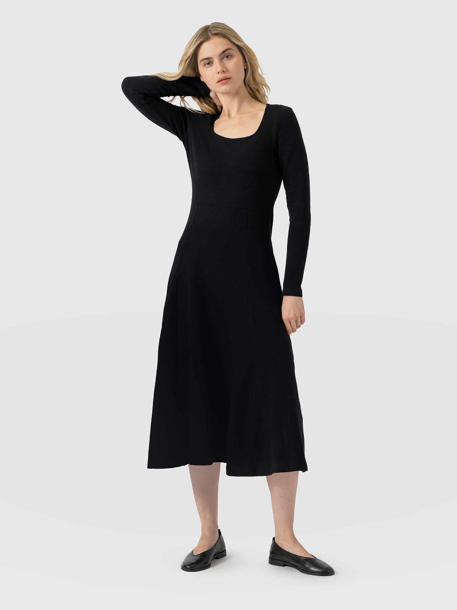 Akia Long Sleeve Dress - Black - Women's Dresses | Saint and Sofia® EU