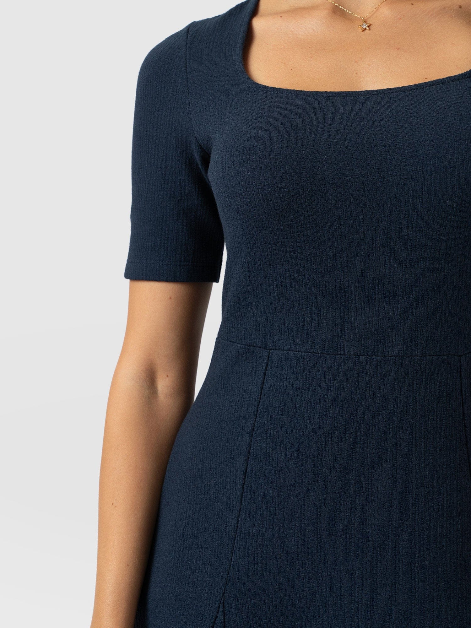 Akia Short Sleeve Dress - Navy Textured - Women's Dresses | Saint and Sofia® EU