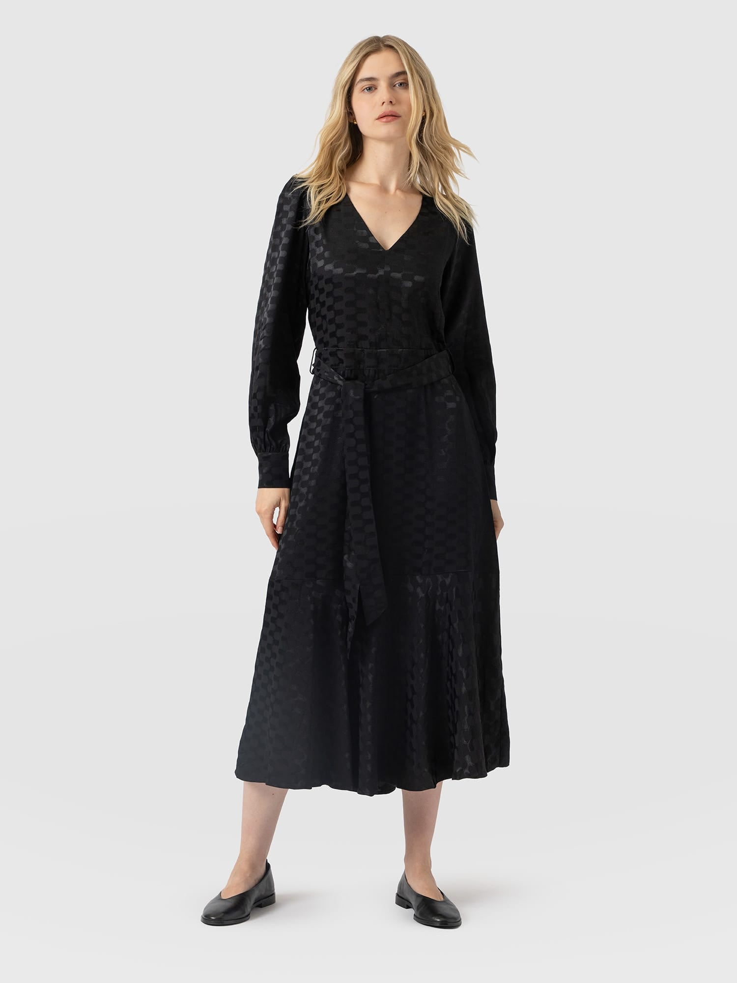 Allegra V Neck Dress - Black Jacquard - Women's Dresses | Saint and Sofia® EU