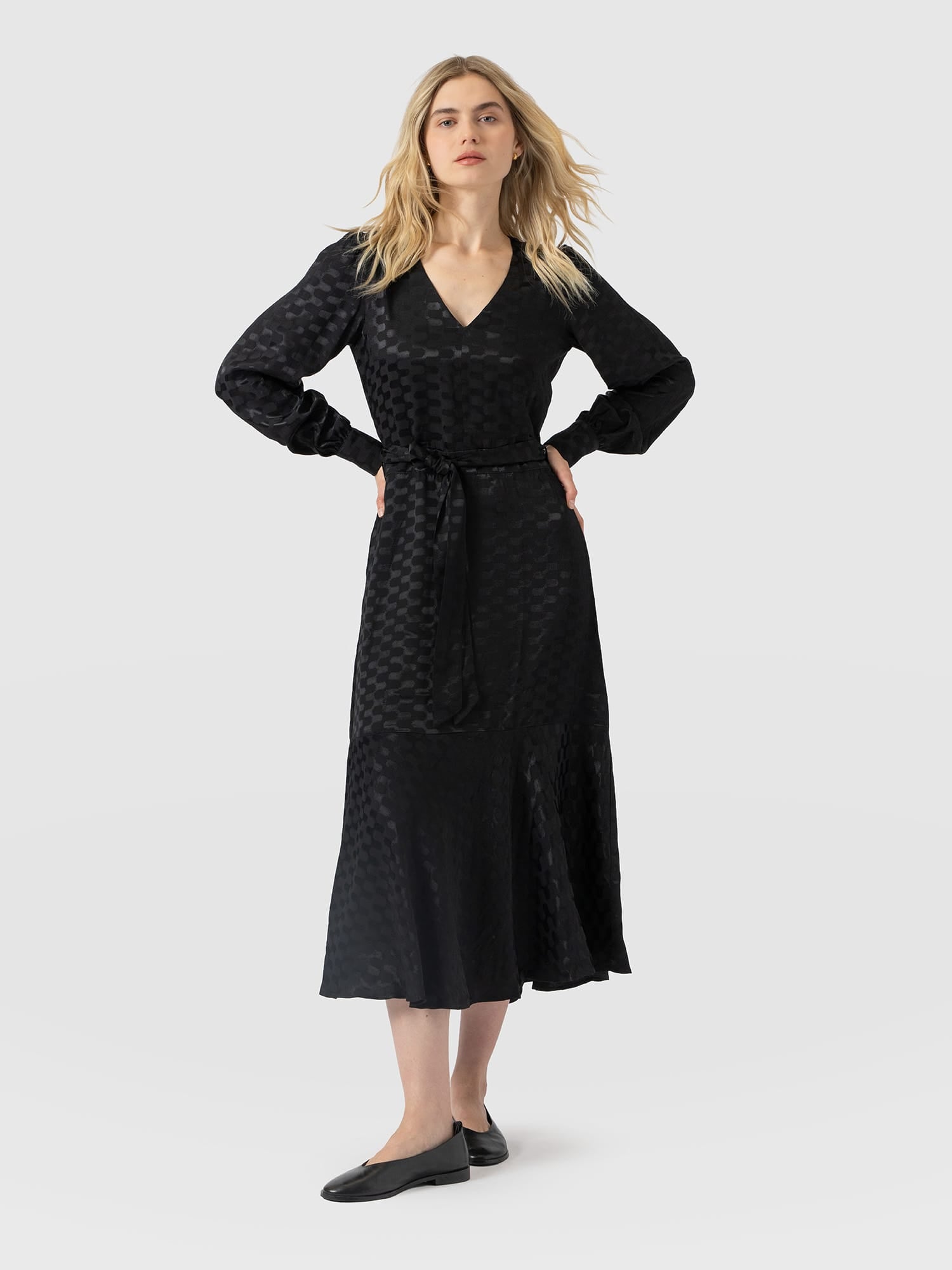 Allegra V Neck Dress - Black Jacquard - Women's Dresses | Saint and Sofia® EU
