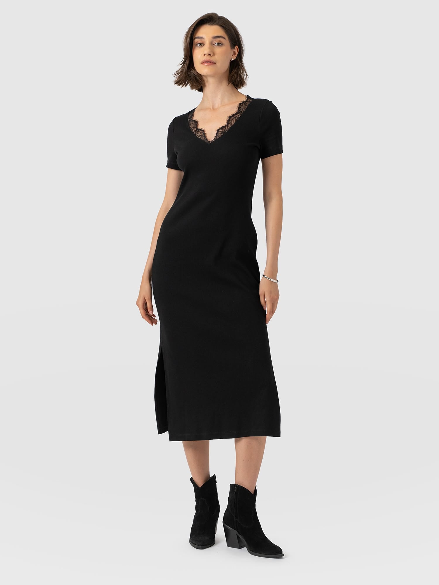 Andie V Neck Dress - Black Lace - Women's Dresses | Saint and Sofia® EU