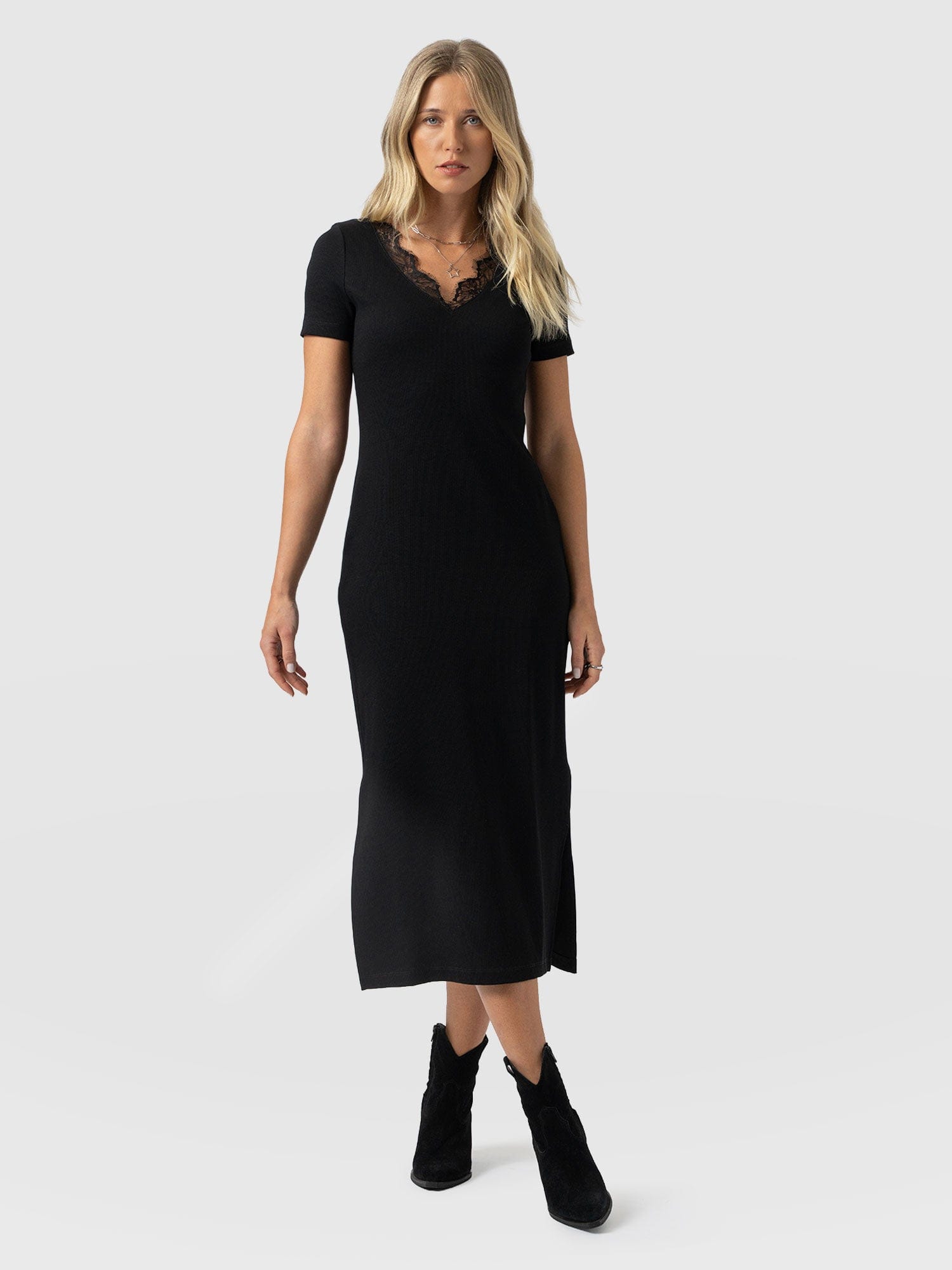 Andie V Neck Dress - Black Lace - Women's Dresses | Saint + Sofia® EU