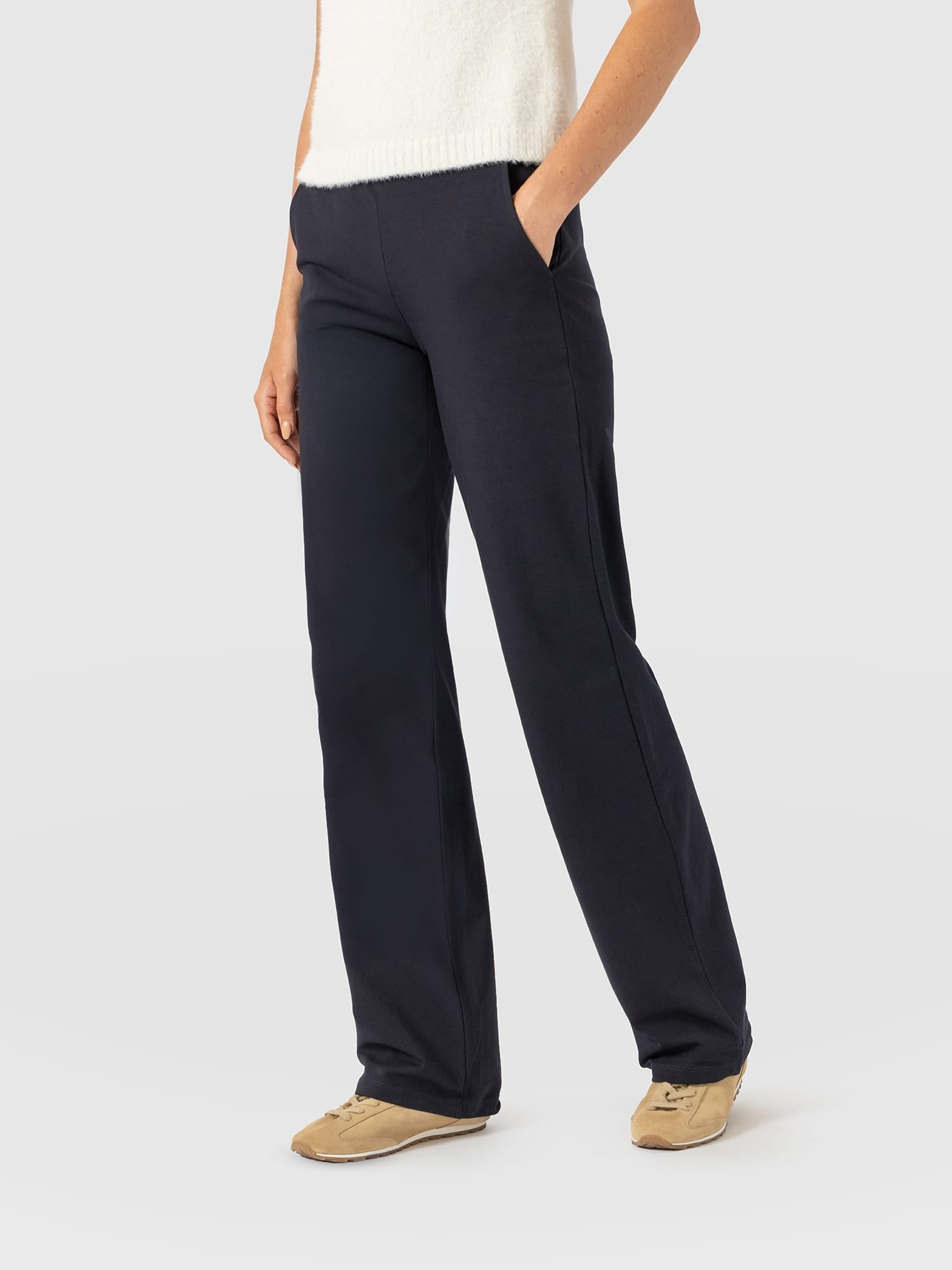 Apartment Pant Navy - Women's Trousers | Saint and Sofia® EU