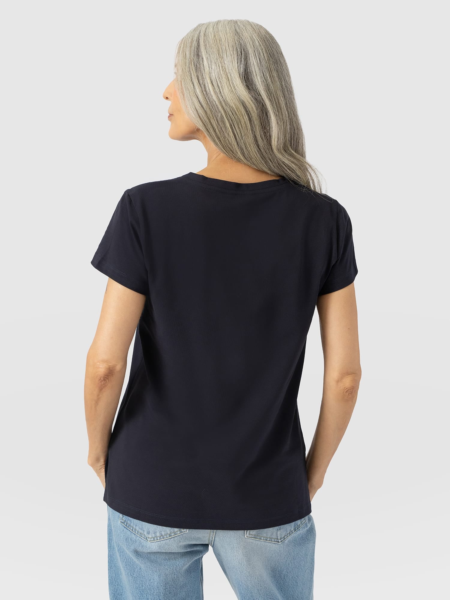 Apartment Tee Navy - Women's T-Shirts | Saint and Sofia® EU