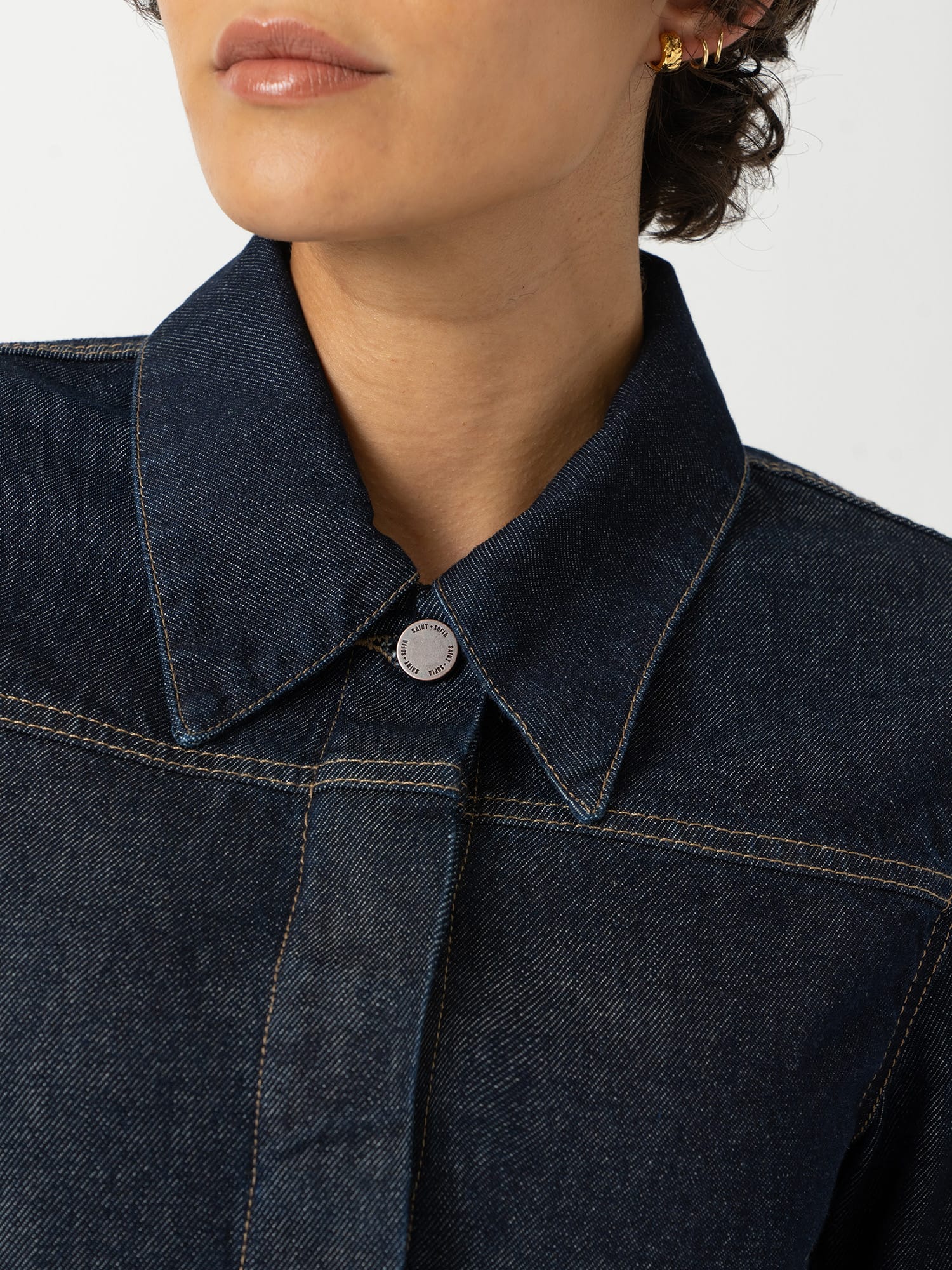 Arnette Denim Shacket - Indigo - Women's Jeans | Saint and Sofia® EU