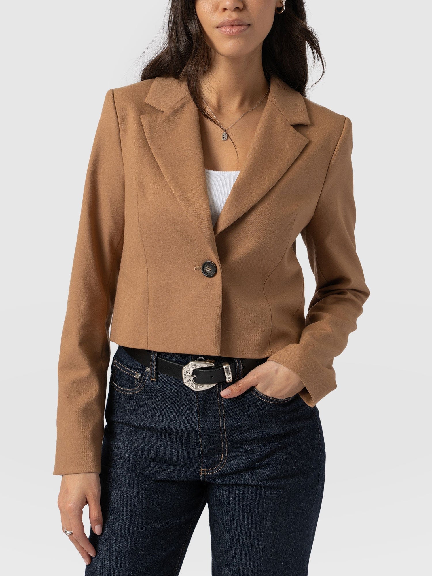 Astrid Crop Blazer Camel - Women's Blazers | Saint + Sofia® EU