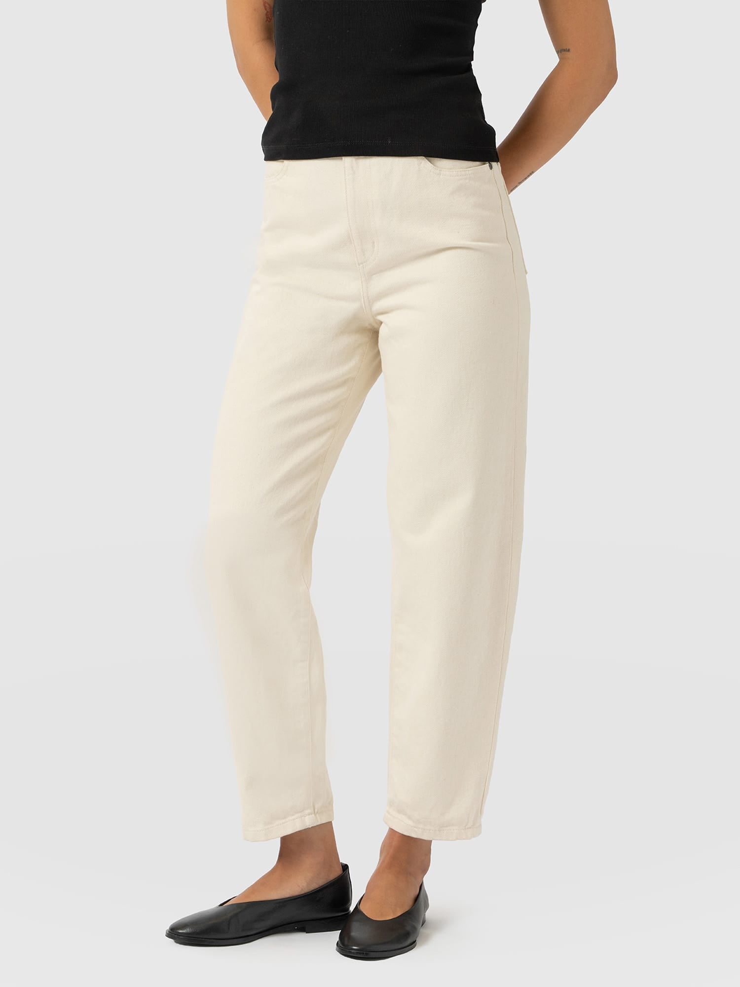 Barrel Leg Jean - Cream - Women's Denims | Saint and Sofia® EU
