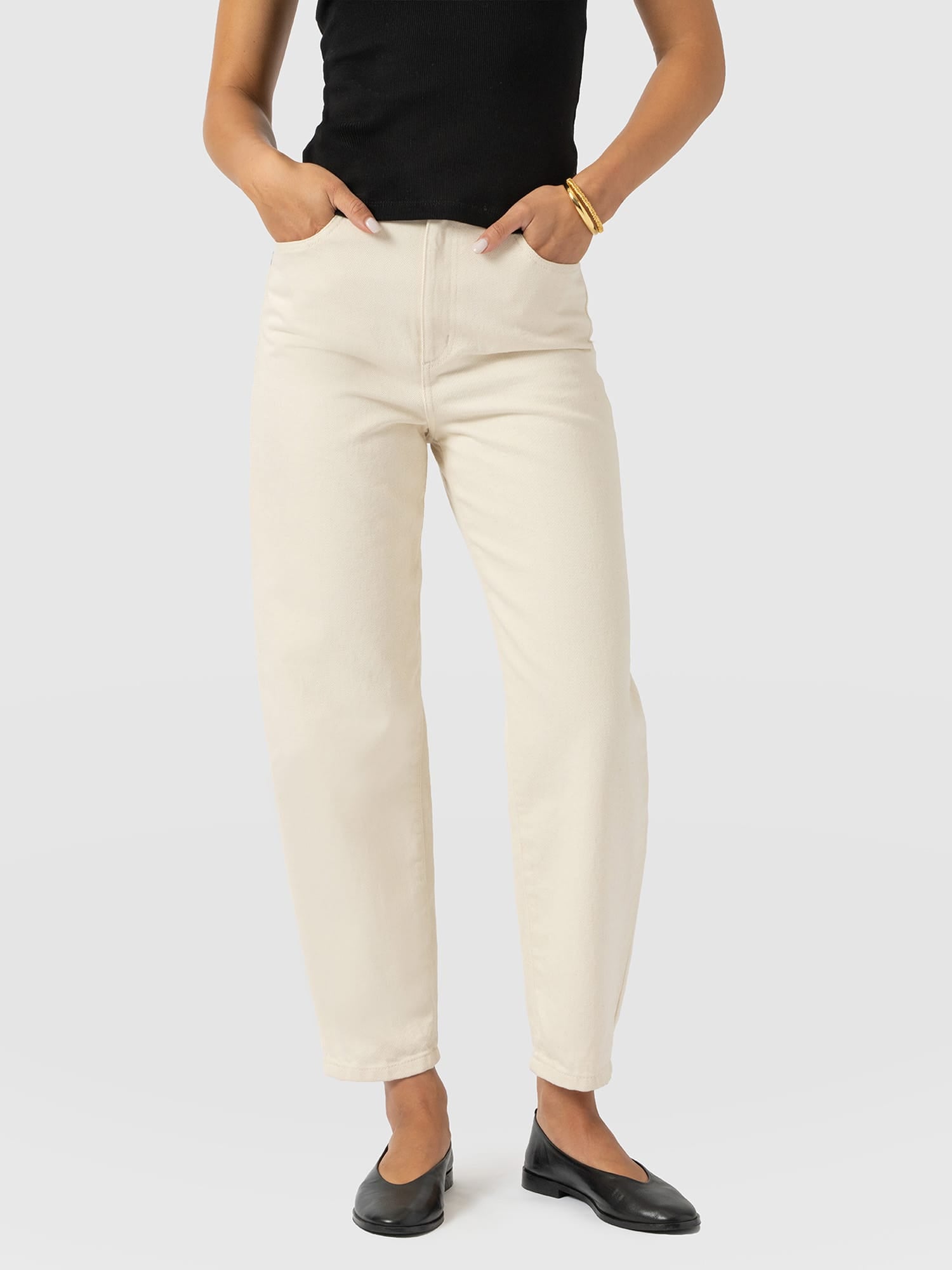 Barrel Leg Jean - Cream - Women's Denims | Saint and Sofia® EU