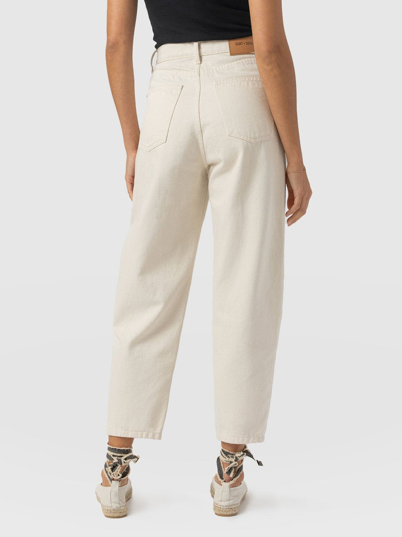 Barrel Leg Jean - Cream - Women's Denims | Saint + Sofia® EU