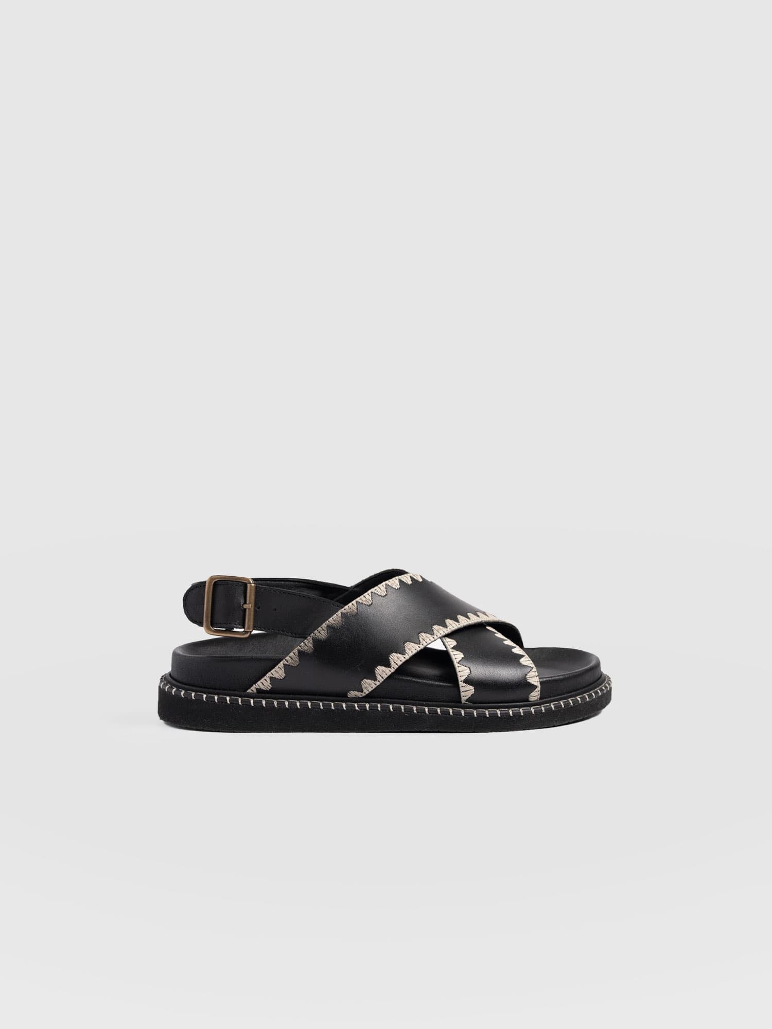 Bonnie Cross Over Sandals - Black - Women's Shoes | Saint + Sofia® EU