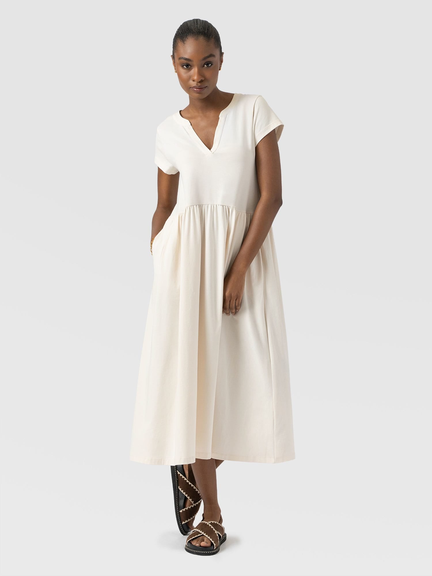 Bonnie V Neck Dress - Cream - Women's Dresses | Saint + Sofia® EU