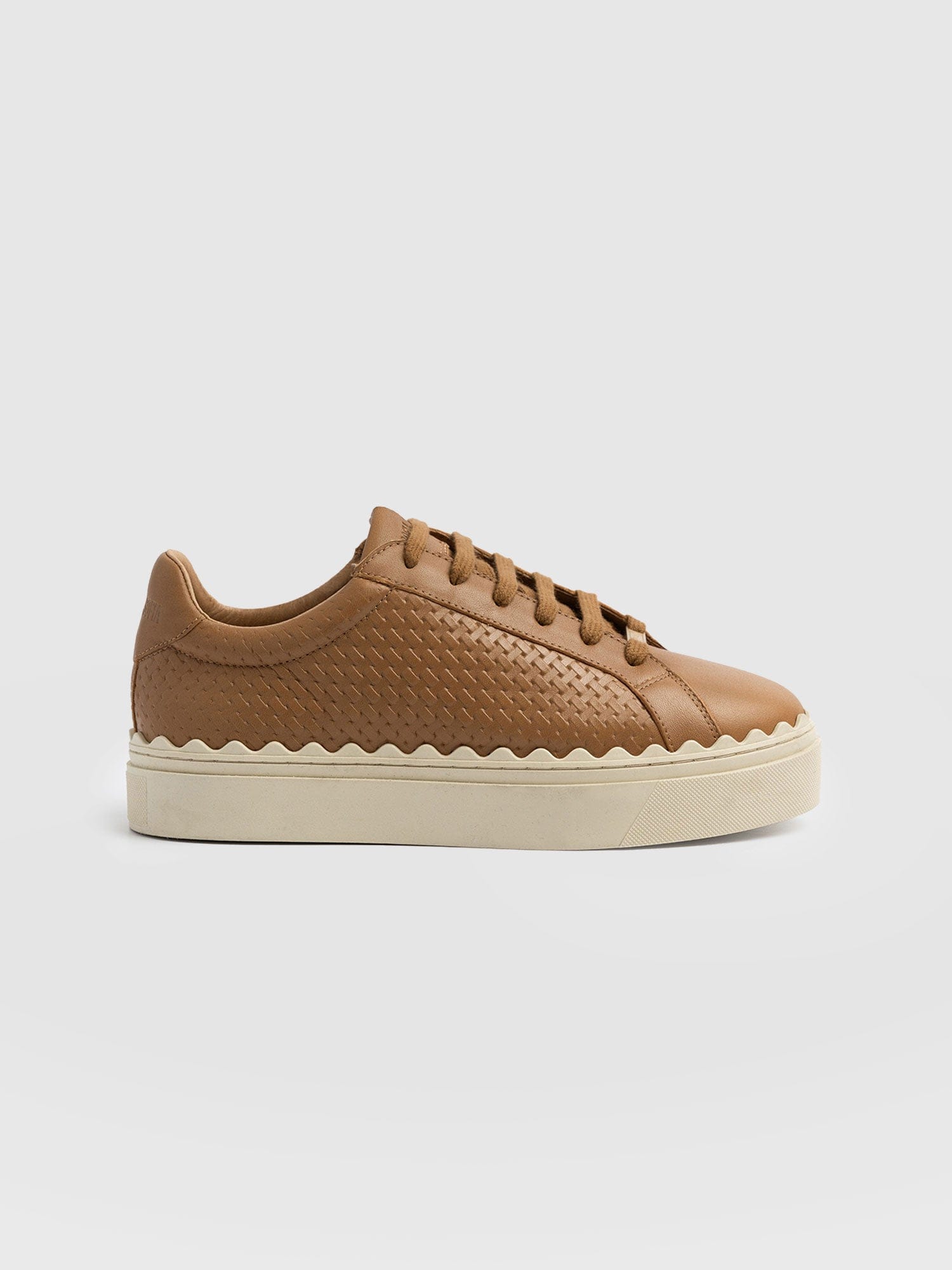 Brook Scallop Trainer Tan - Women's Trainers | Saint + Sofia® EU
