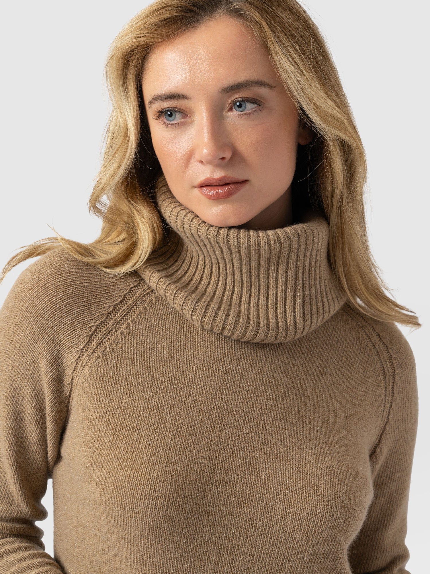Cambridge Cashmere Jumper Beige - Women's Jumpers | Saint + Sofia® UK