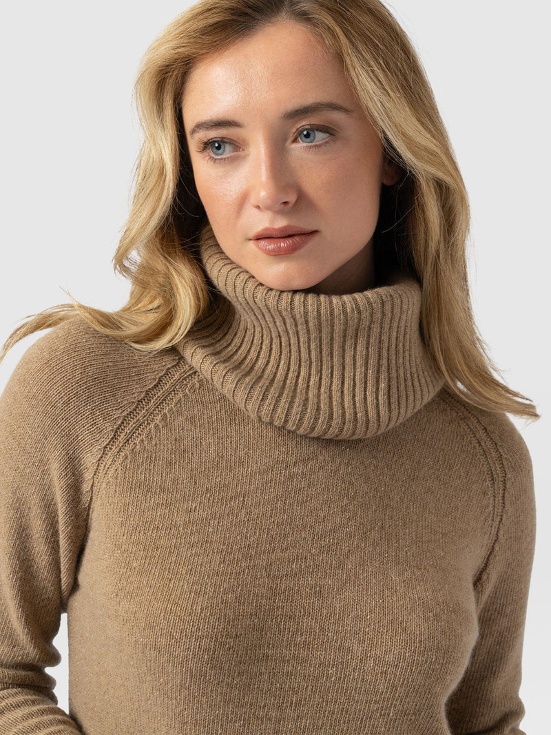 Cambridge Cashmere Jumper Beige - Women's Jumpers | Saint + Sofia® UK