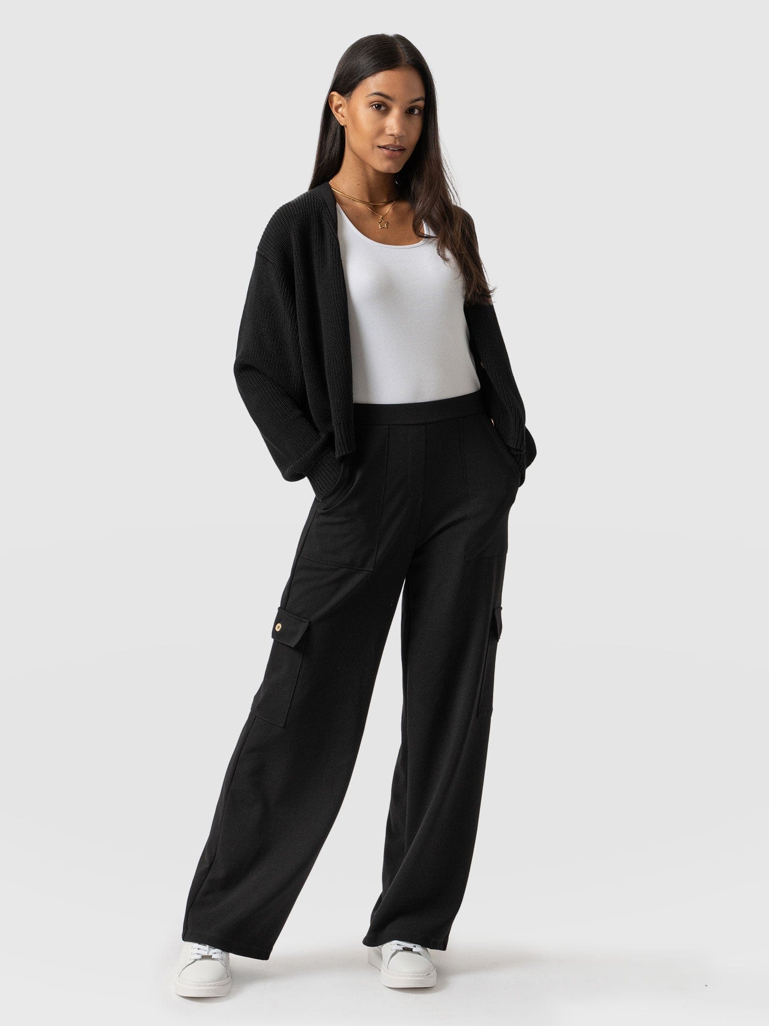 Cargo Chelsea Wide Leg Pant Black - Women's Trousers | Saint + Sofia® EU