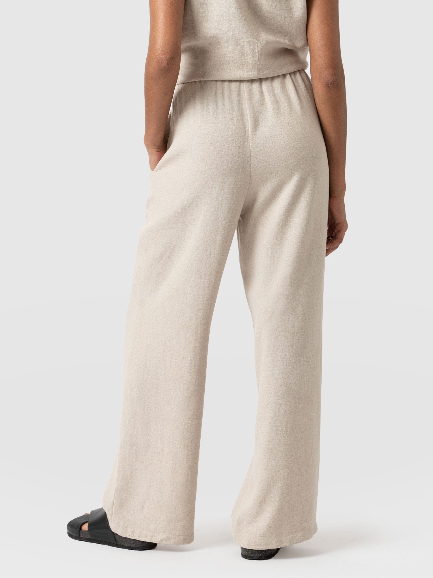 Corinne Pant Oatmeal - Women's Culottes | Saint and Sofia® EU