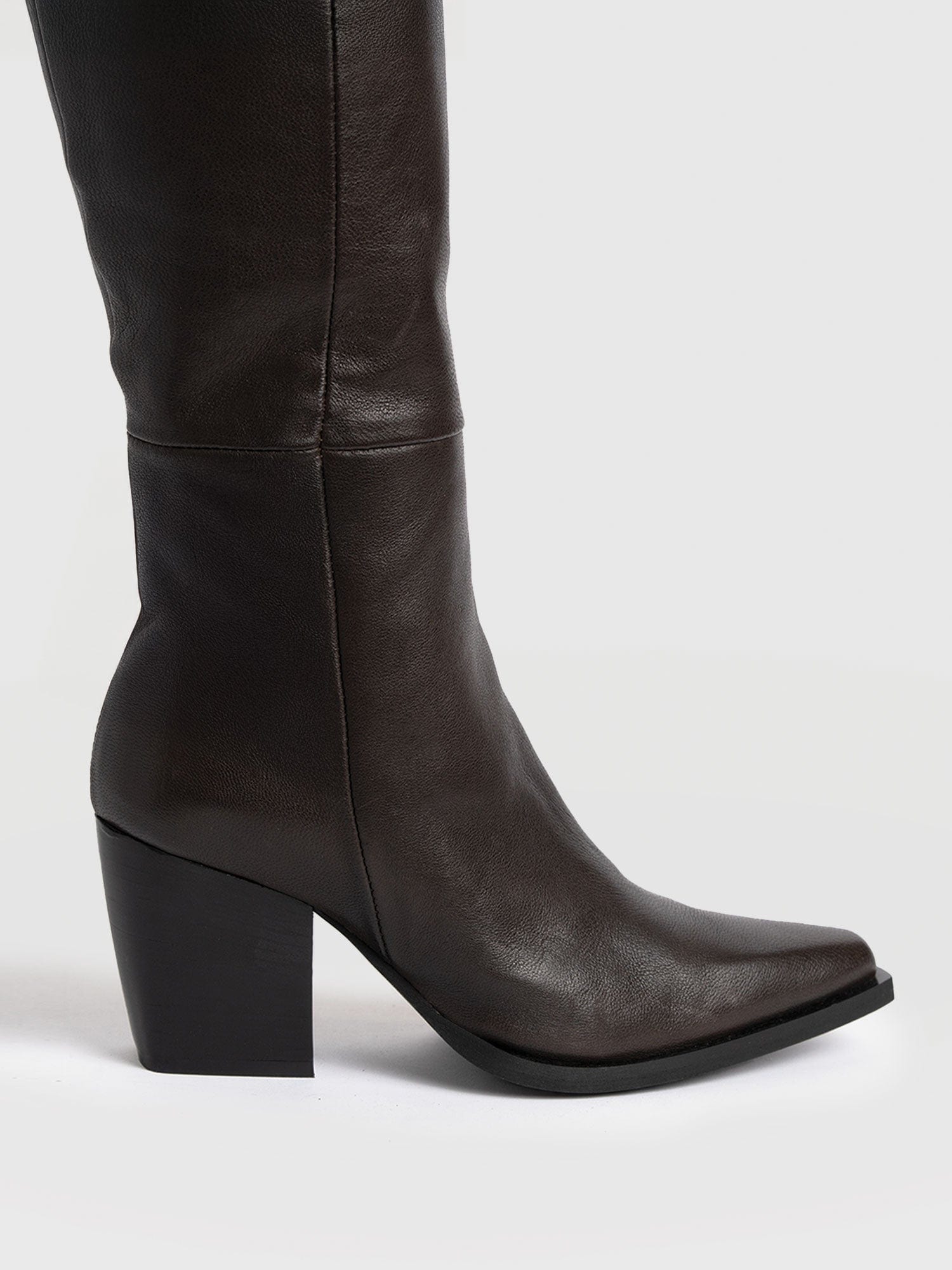 Dallas Knee High Boot - Chocolate - Women's Shoes | Saint + Sofia® EU