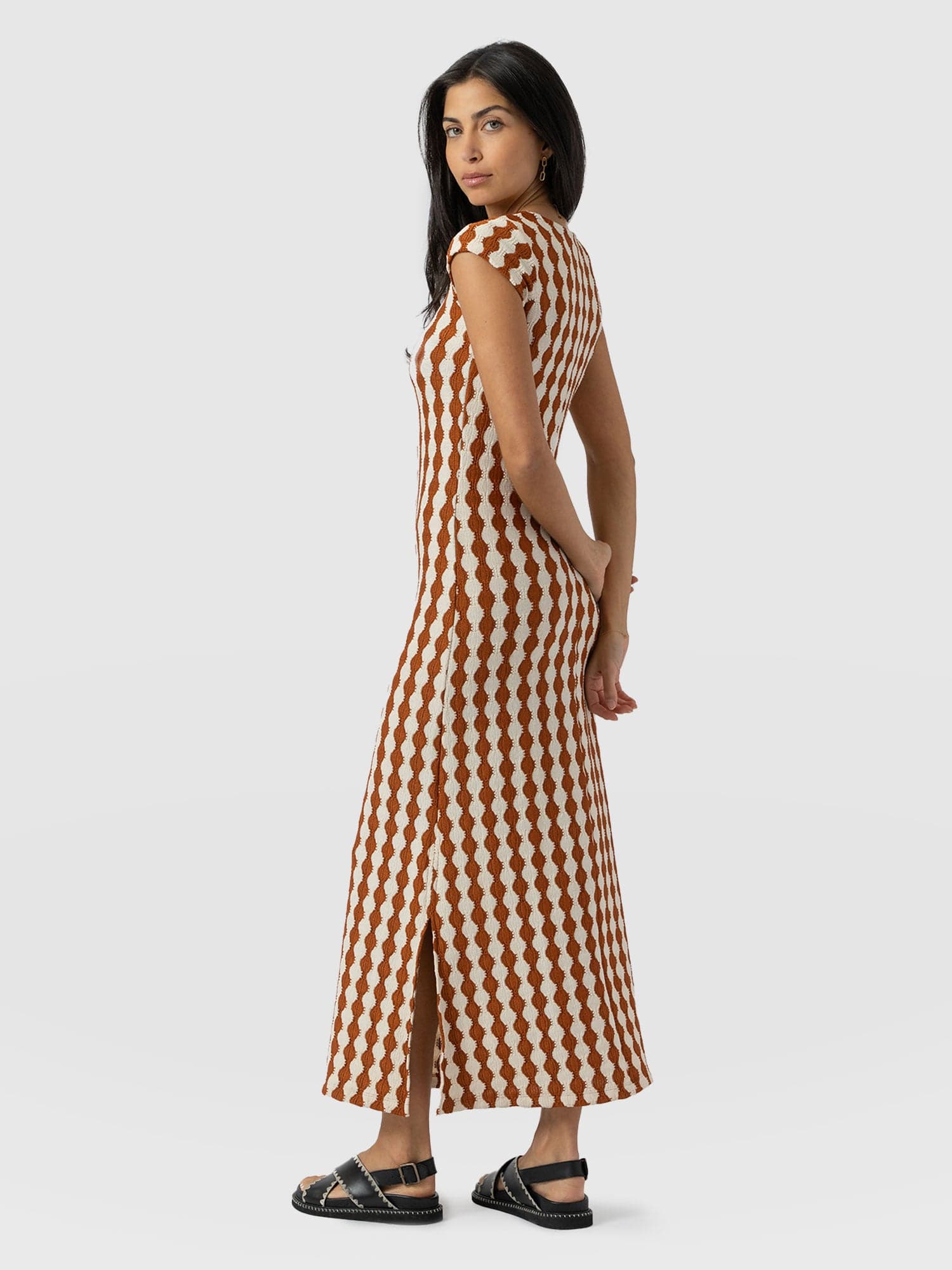 Elise Scoop Neck Midaxi Dress - Brown/Cream - Women's Dresss | Saint + Sofia® EU