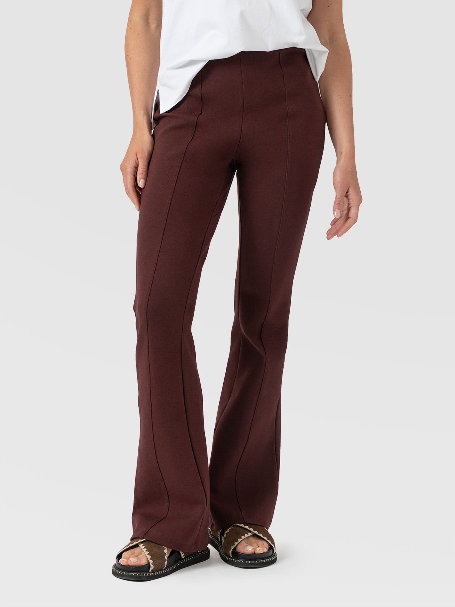 Fearne Fare Legging Maroon - Women's Leggings | Saint + Sofia® EU