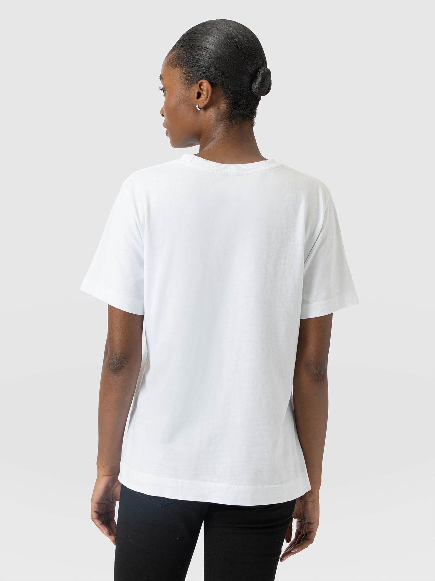 Finsbury Crew Neck Tee White - Women's T-Shirts | Saint and Sofia® EU