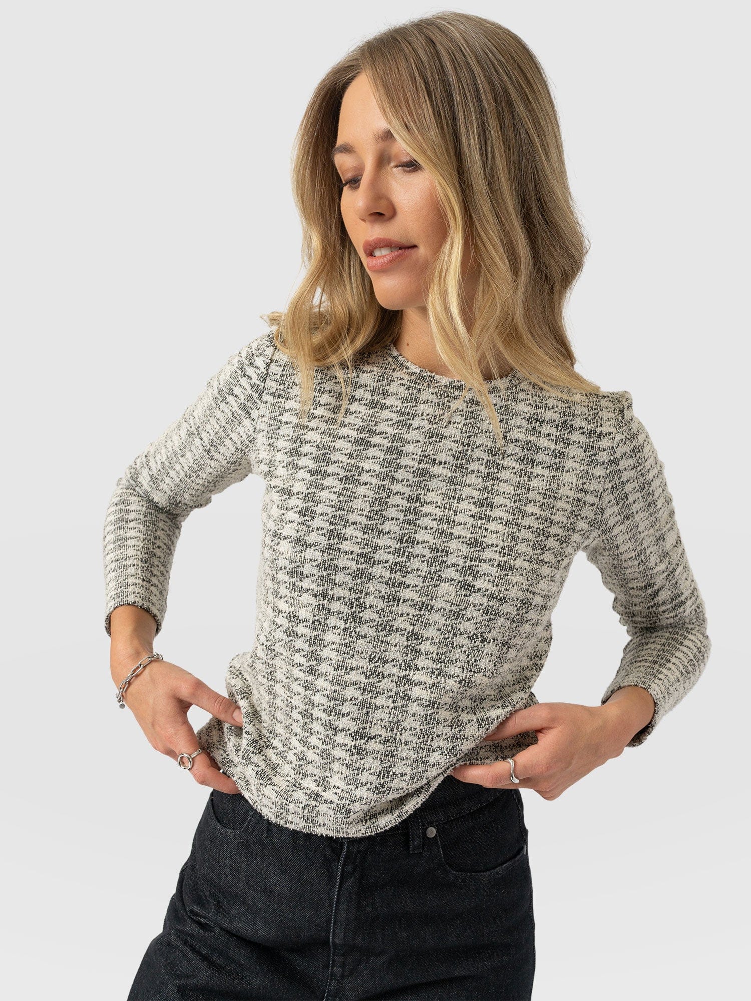 Glen Crew Neck Tee Long Sleeve - Cream Boucle - Women's T-shirts | Saint and Sofia® EU