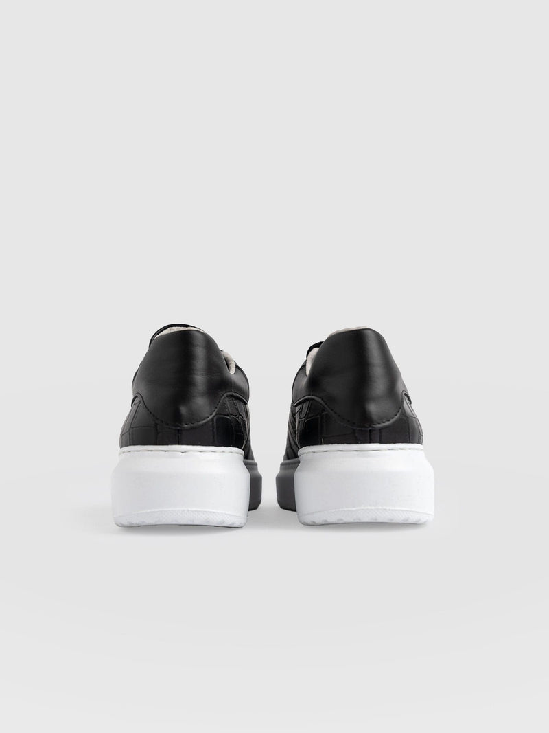 Hampstead Trainer Black - Women's Trainers | Saint + Sofia® EU