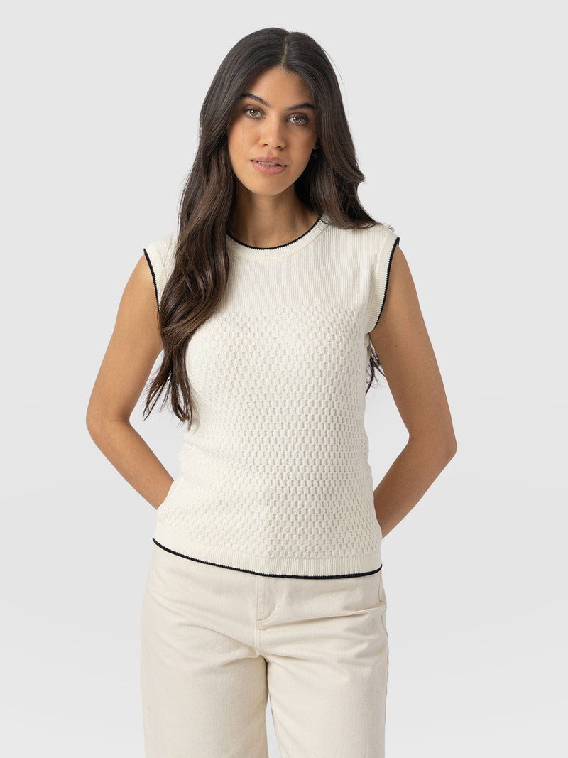 Honeycomb Sleeveless Rib Knit - Cream - Women's Knitwears | Saint + Sofia® EU
