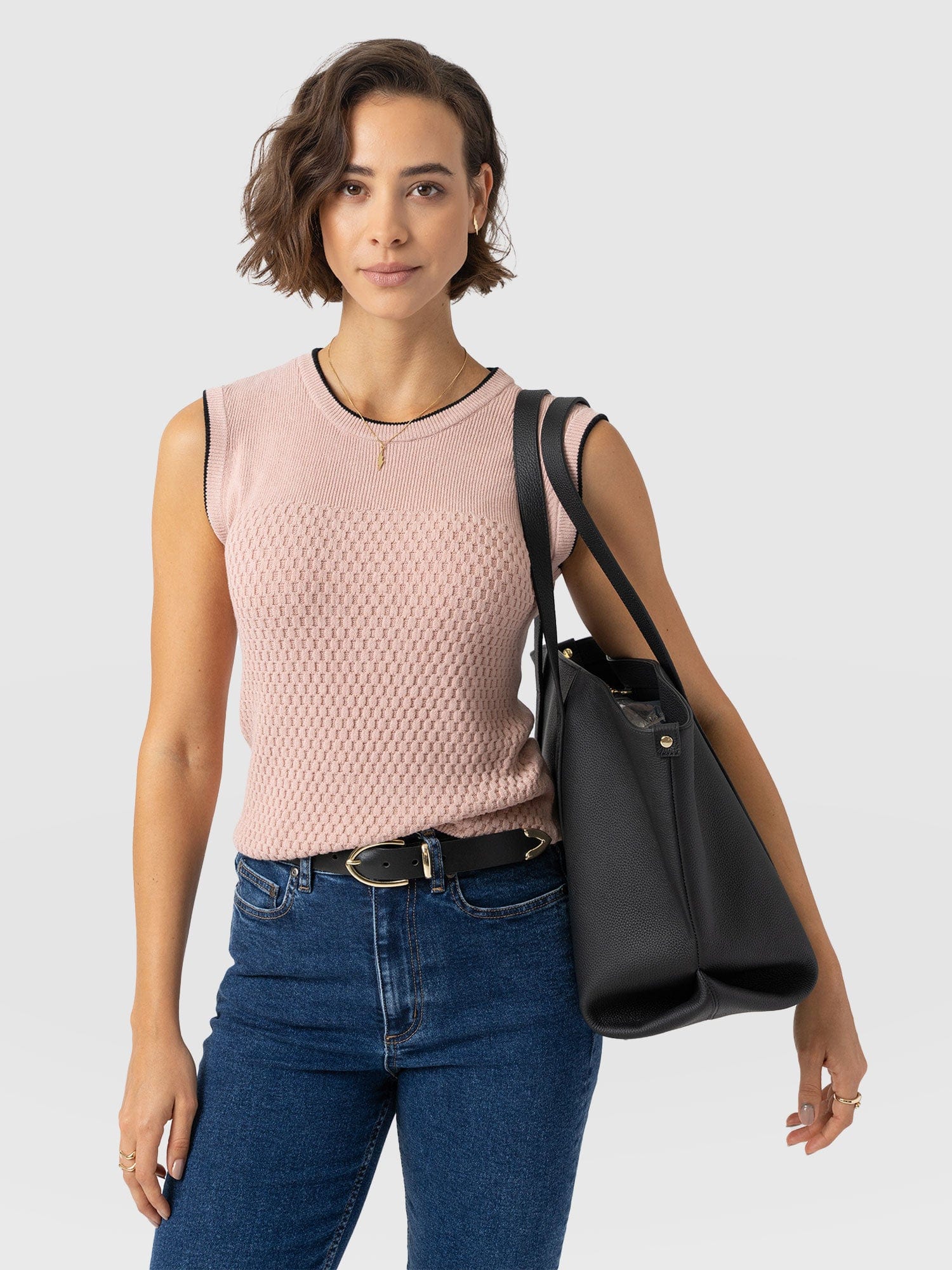 Honeycomb Sleeveless Rib Knit - Pale Pink - Women's Knitwears | Saint and Sofia® EU