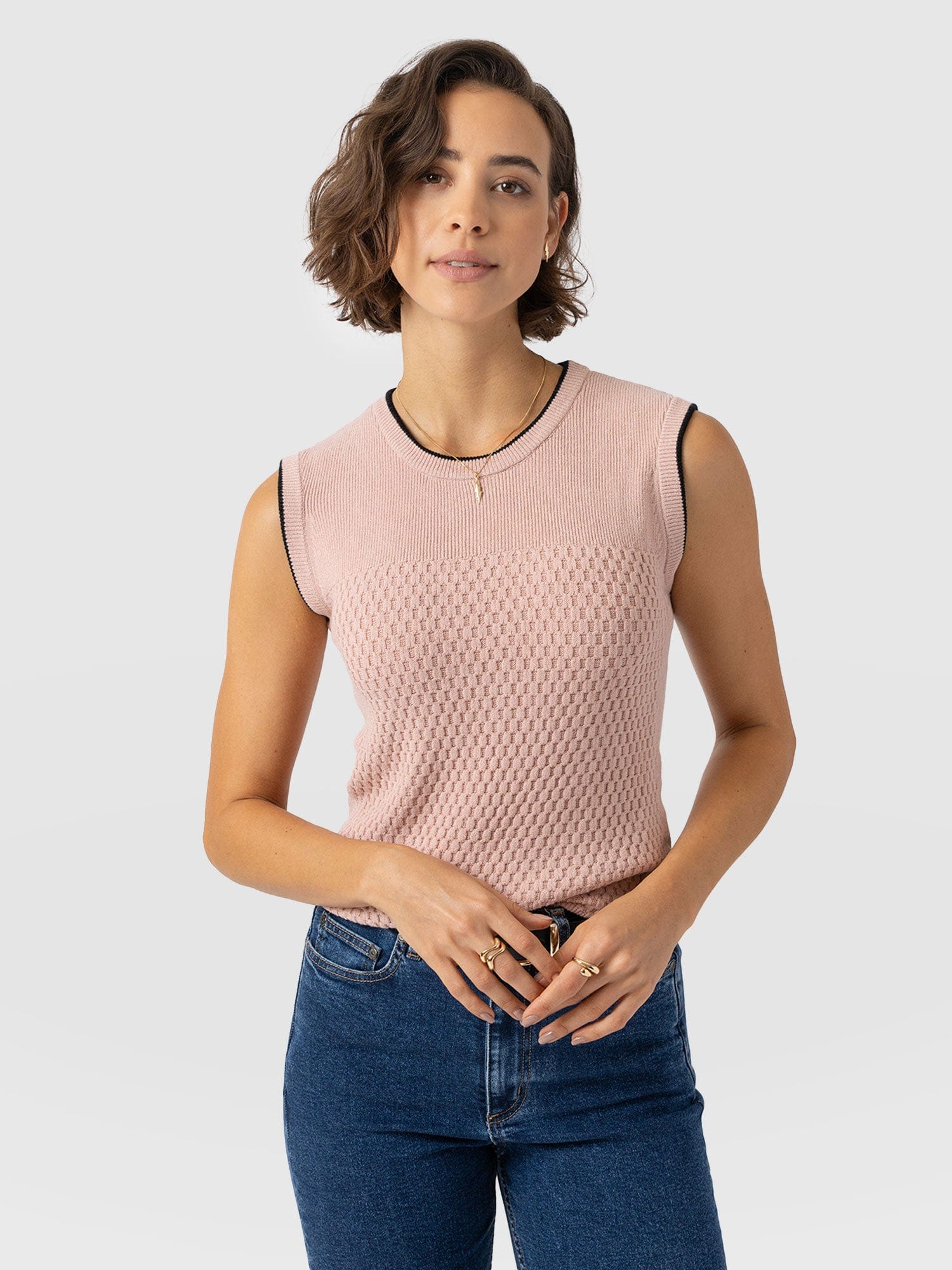 Honeycomb Sleeveless Rib Knit - Pale Pink - Women's Knitwears | Saint + Sofia? EU