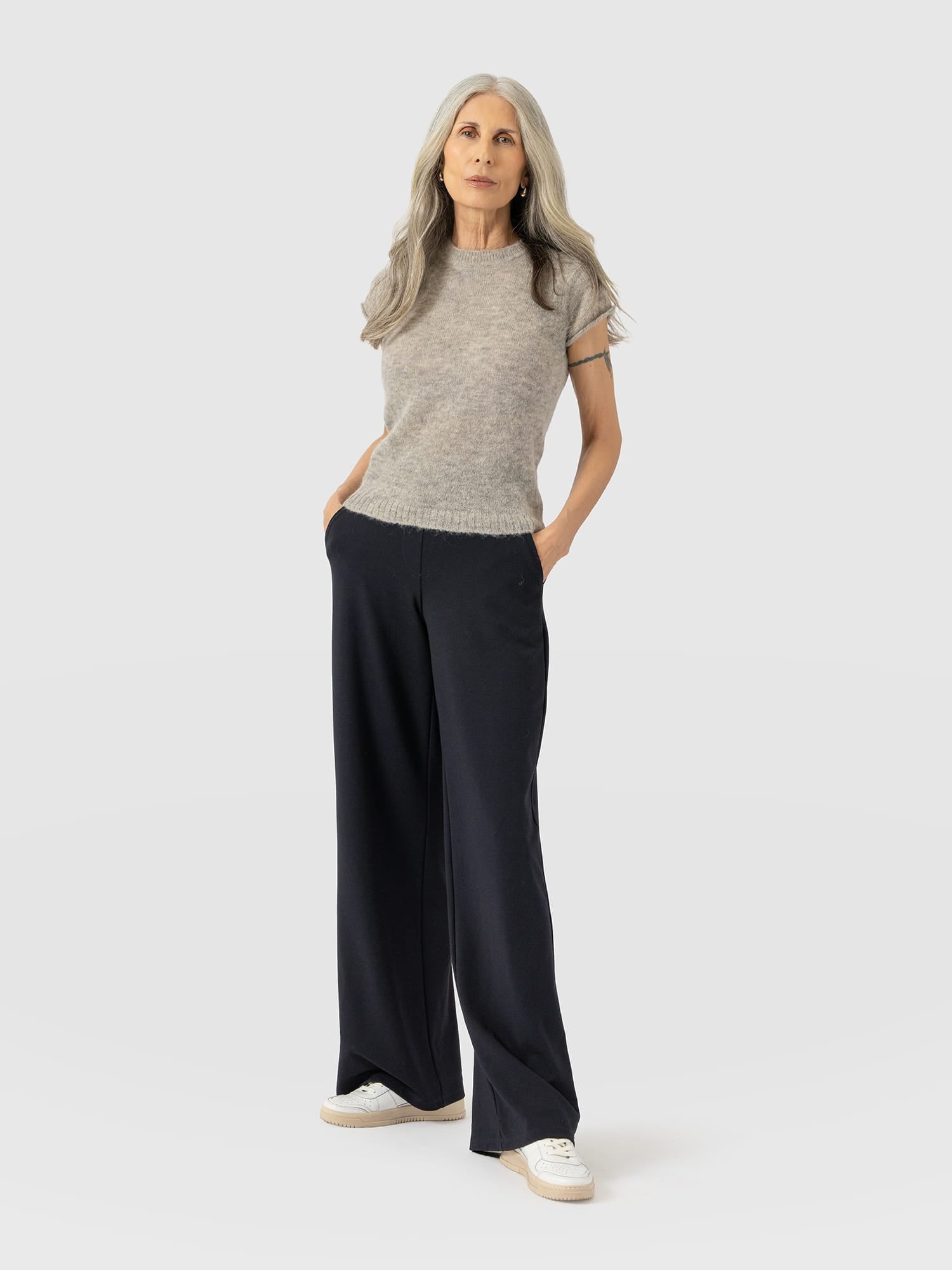 Hoxton Straight Leg Pant - Navy - Women's Trousers | Saint and Sofia® EU