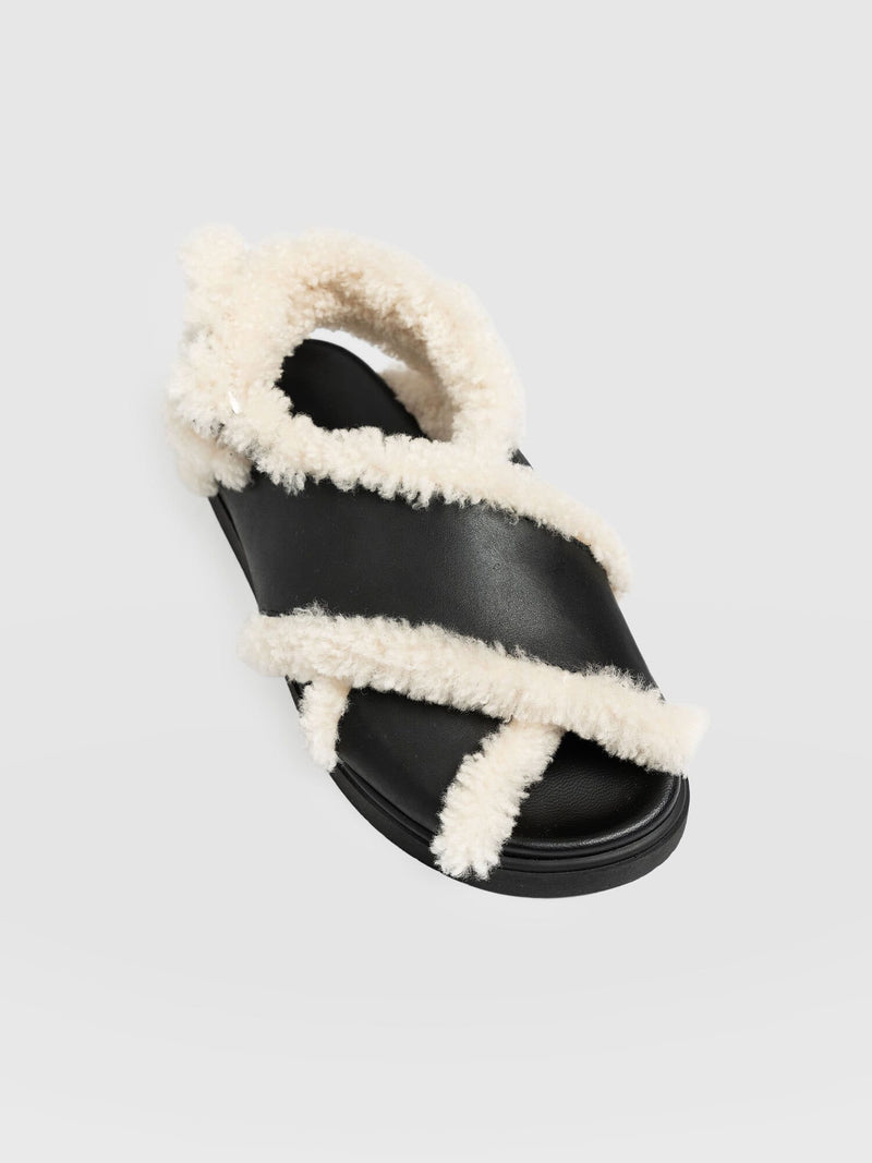 Isla Shearling Sandal Black - Women's Sandals | Saint + Sofia® EU