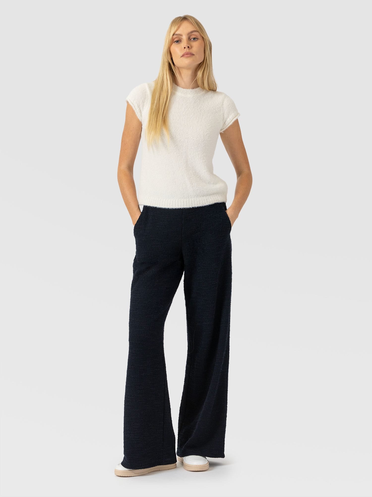 Keller Wide Leg Pant - Navy Boucle - Women's Trousers | Saint and Sofia® EU