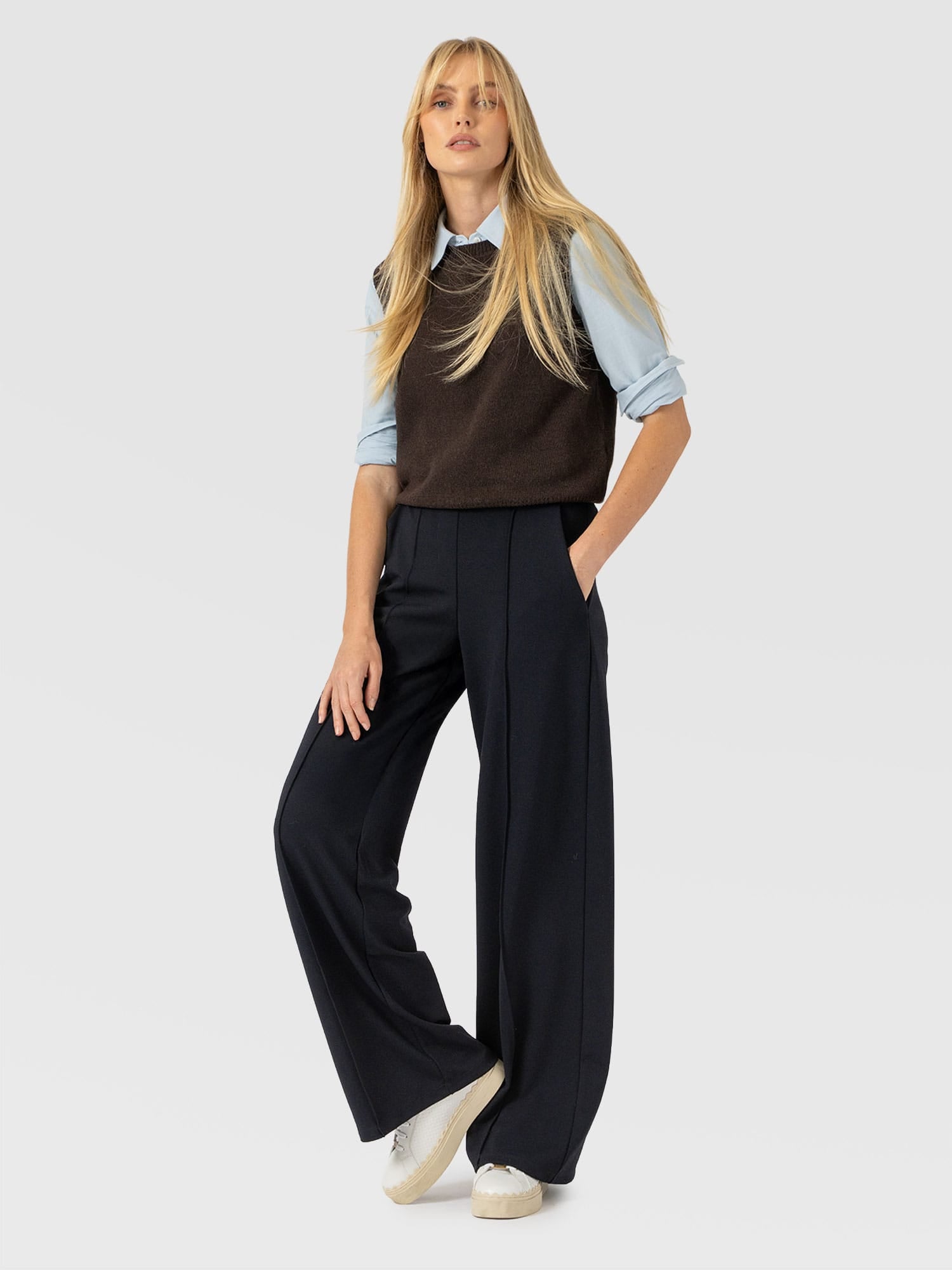 Keller Wide Leg Pant Navy - Women's Trousers | Saint and Sofia® EU
