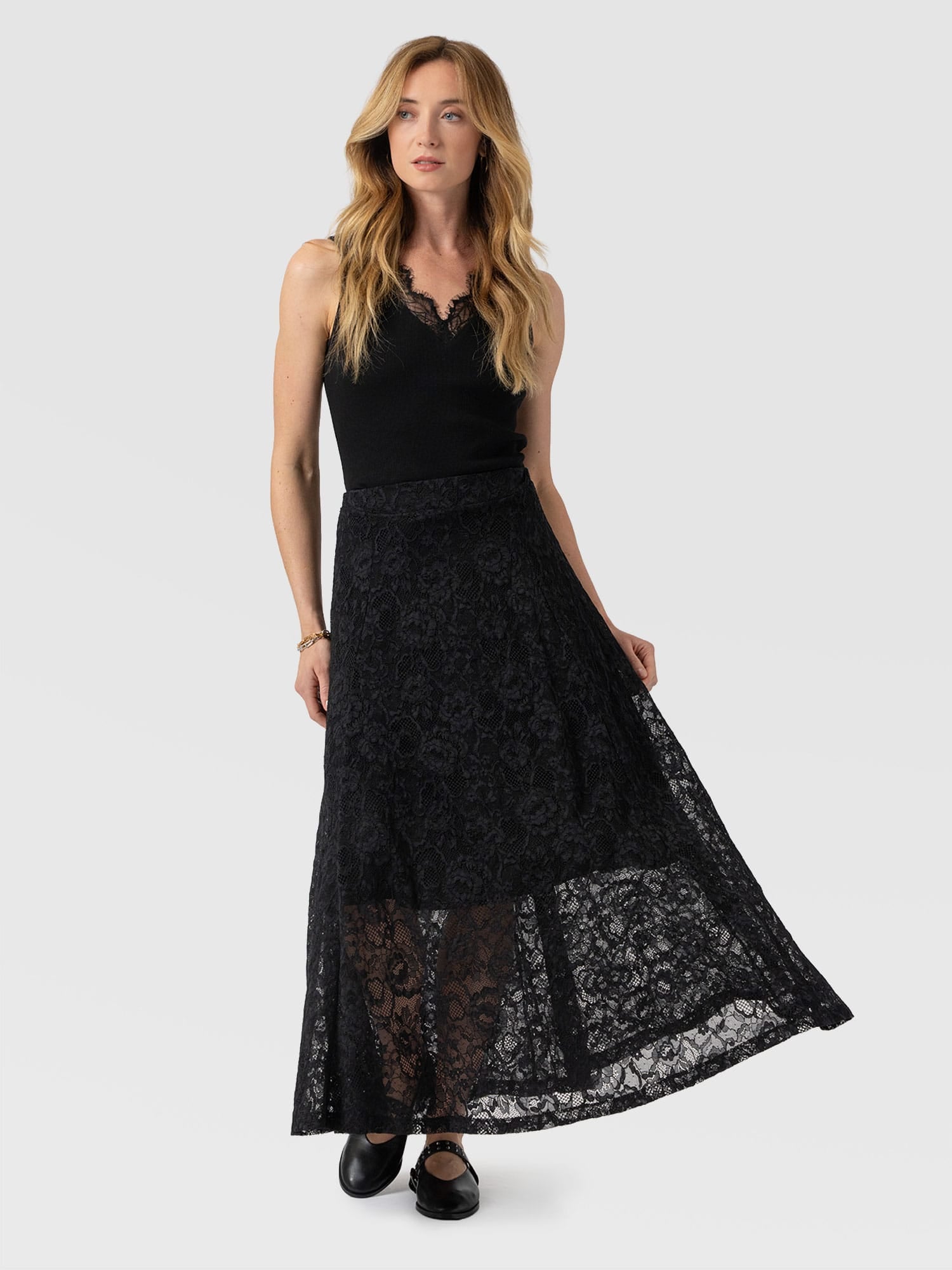 Lana A - Line Skirt - Black Lace - Women's Skirts | Saint + Sofia® EU