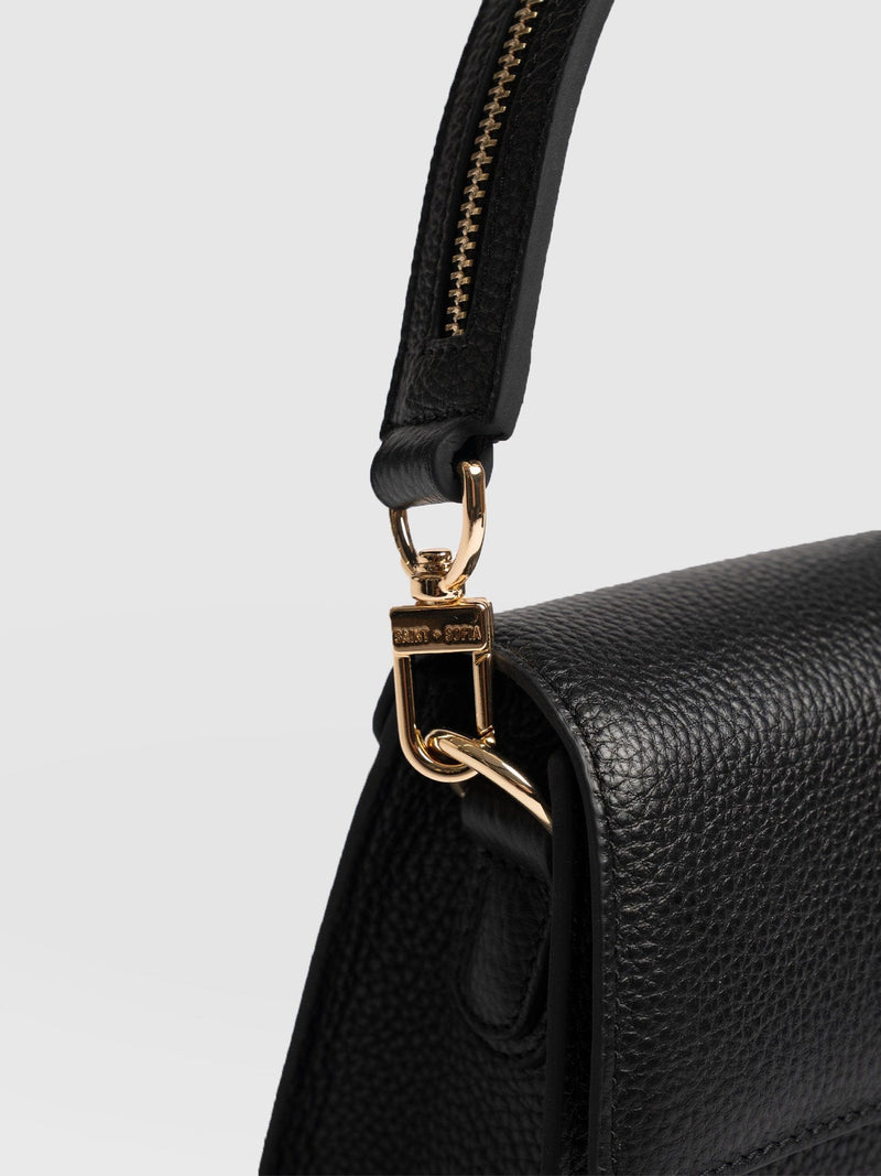 Lennox Half Flap Bag - Black - Women's Handbags | Saint + Sofia® EU