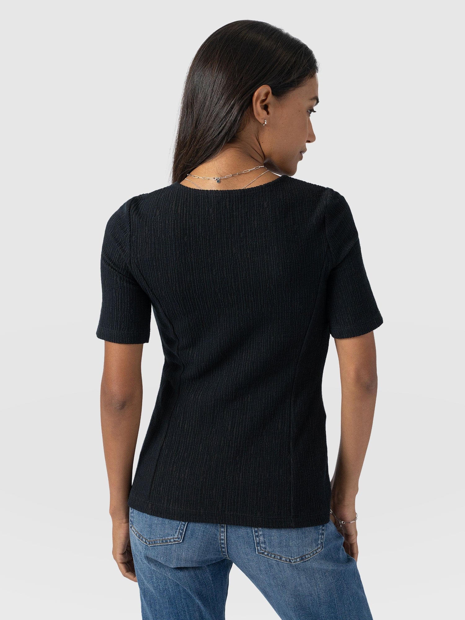 Akia Short Sleeve Tee - Black Textured - Women's T-Shirts | Saint + Sofia® EU