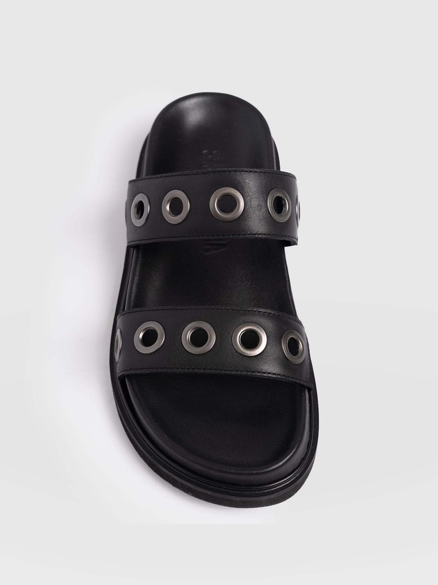 Madison Eyelet Slides - Black - Women's Shoes | Saint + Sofia® EU