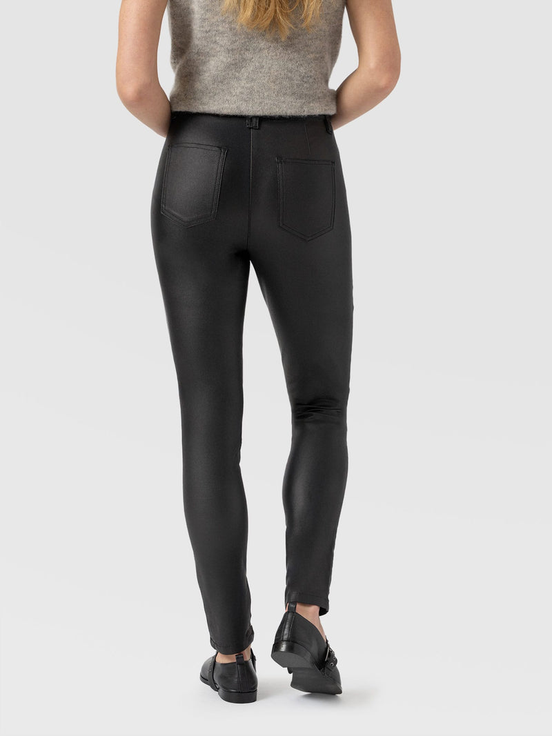 Maeva Skinny Pant Black Coated - Women's Trousers | Saint + Sofia® EU