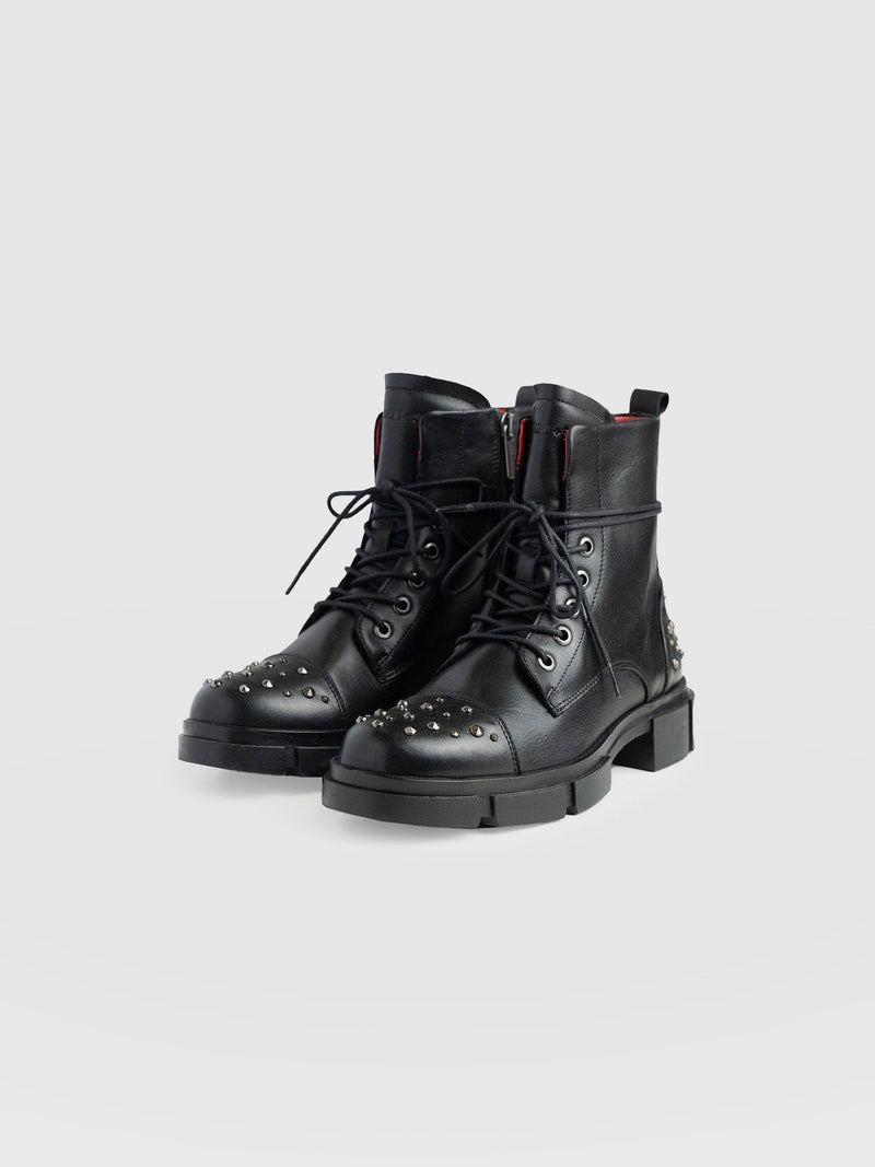Noho Studded Boot Black - Women's Leather Boots | Saint + Sofia® EU