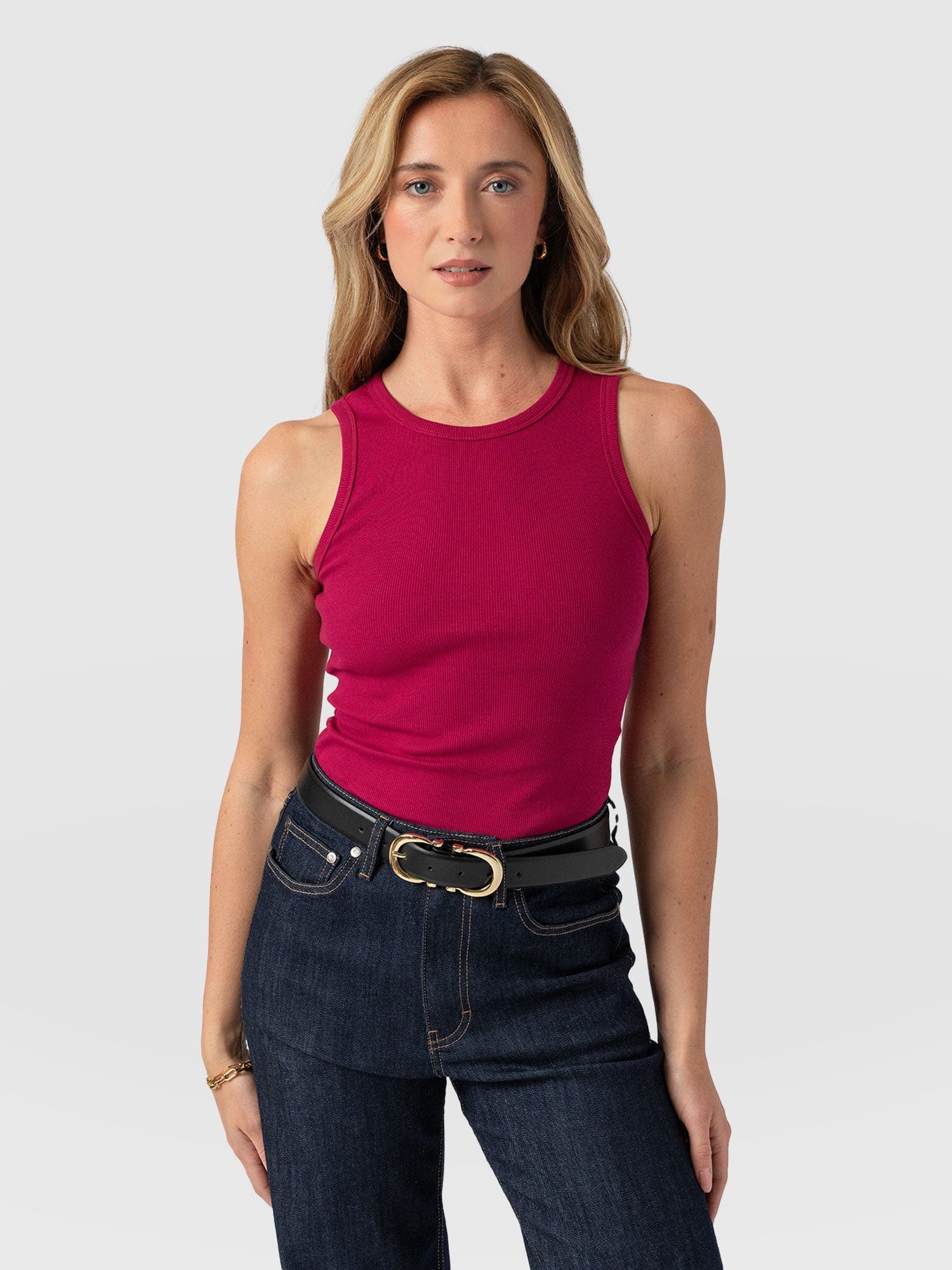 Nova Racer Vest Fuchsia Pink - Women's Vests | Saint + Sofia® EU