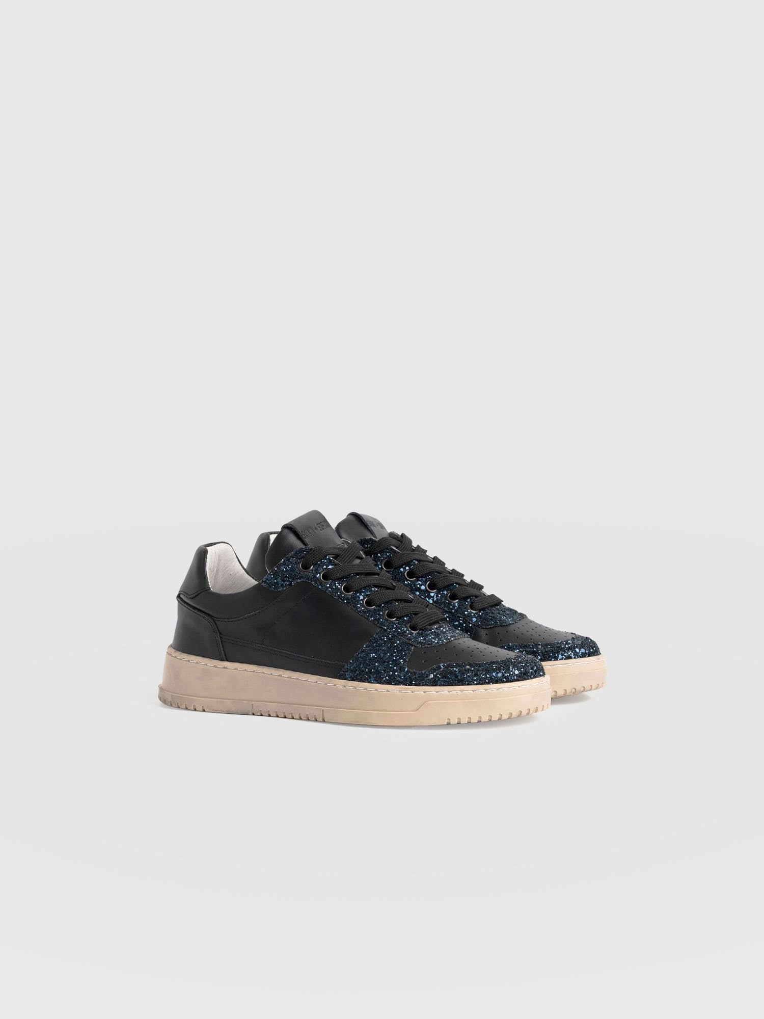 Onyx Trainer - Black/Navy - Women's Shoes | Saint + Sofia? EU