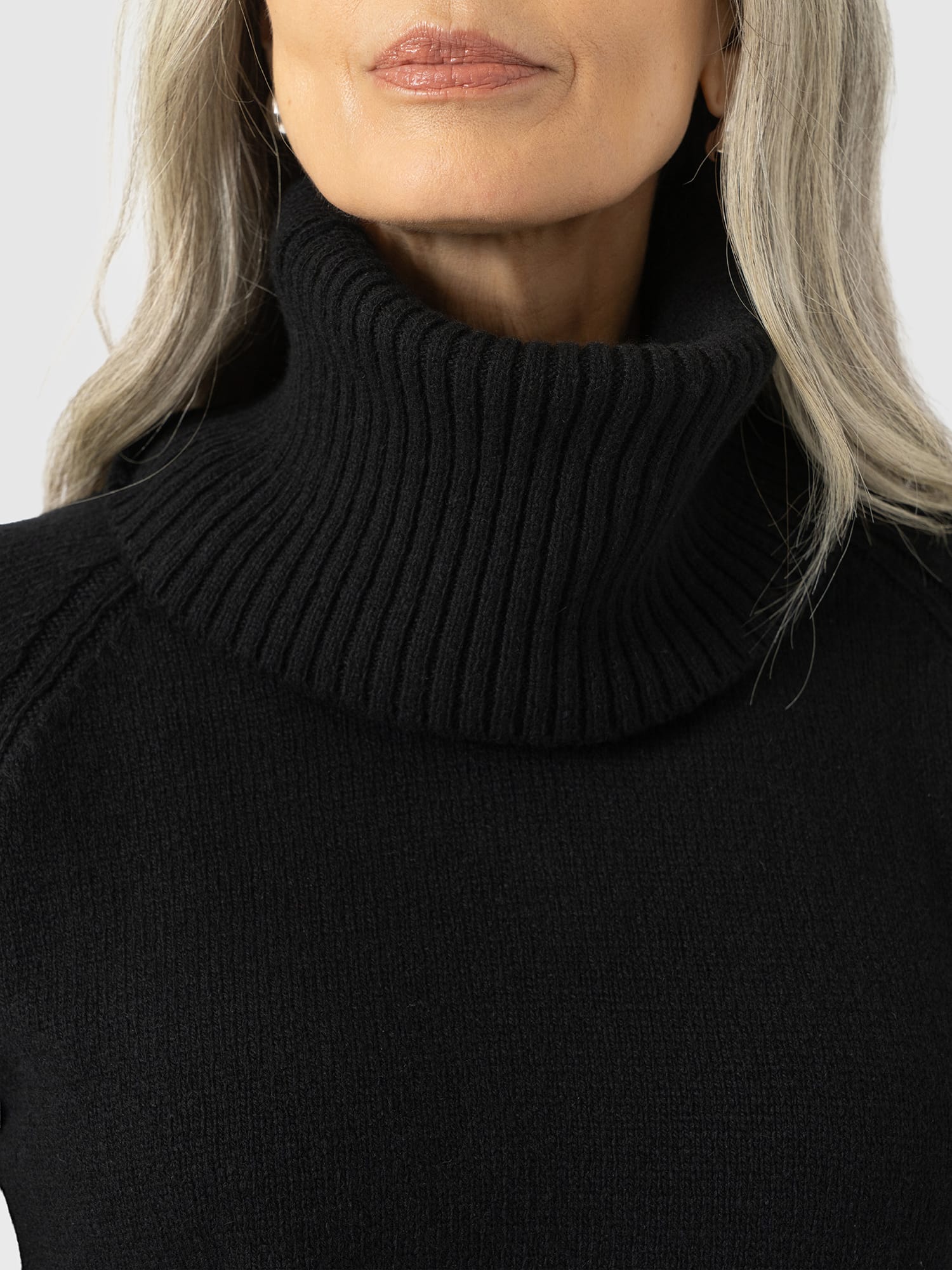 Oxford Cashmere Jumper - Black - Women's Jumpers | Saint and Sofia® EU