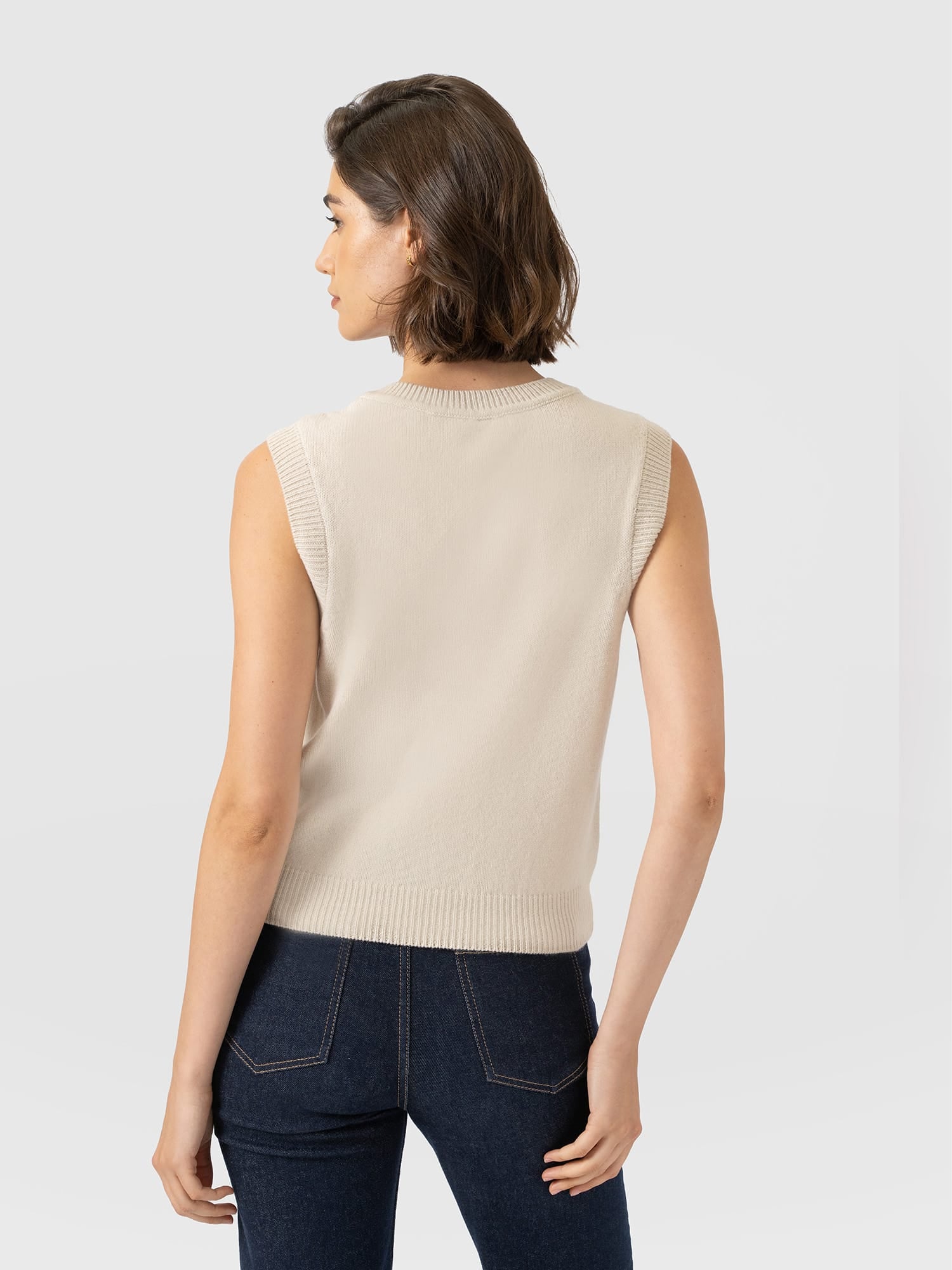 Oxford Cashmere Sleeveless Knit - Cream - Women's Jumpers | Saint and Sofia® EU