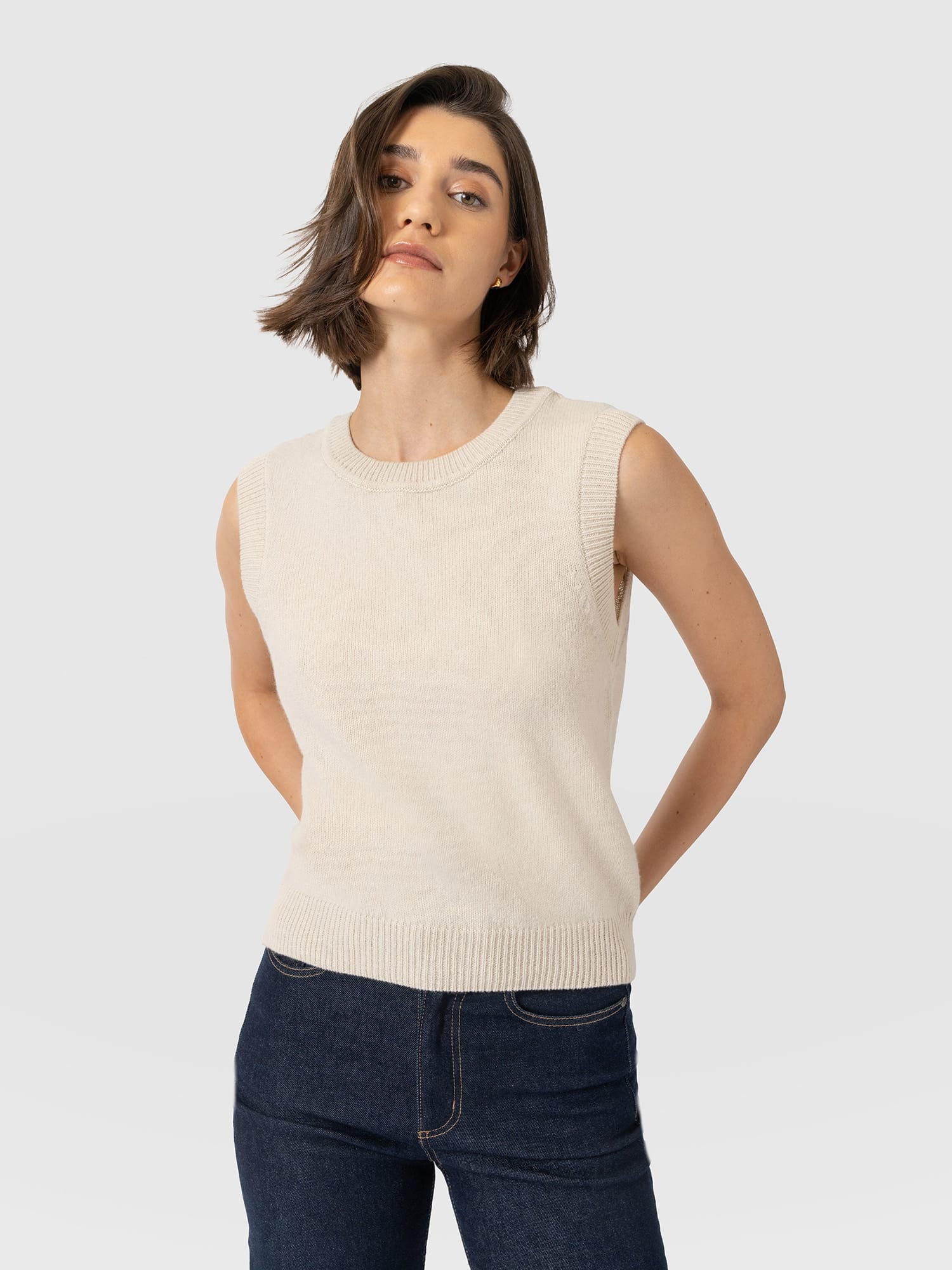Oxford Cashmere Sleeveless Knit - Cream - Women's Jumpers | Saint and Sofia® EU