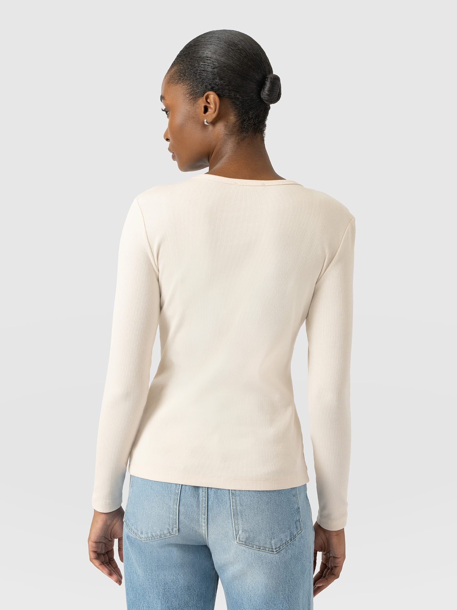 Ribbed Long Sleeve Tee - Cream - Women's T-shirts | Saint and Sofia® EU