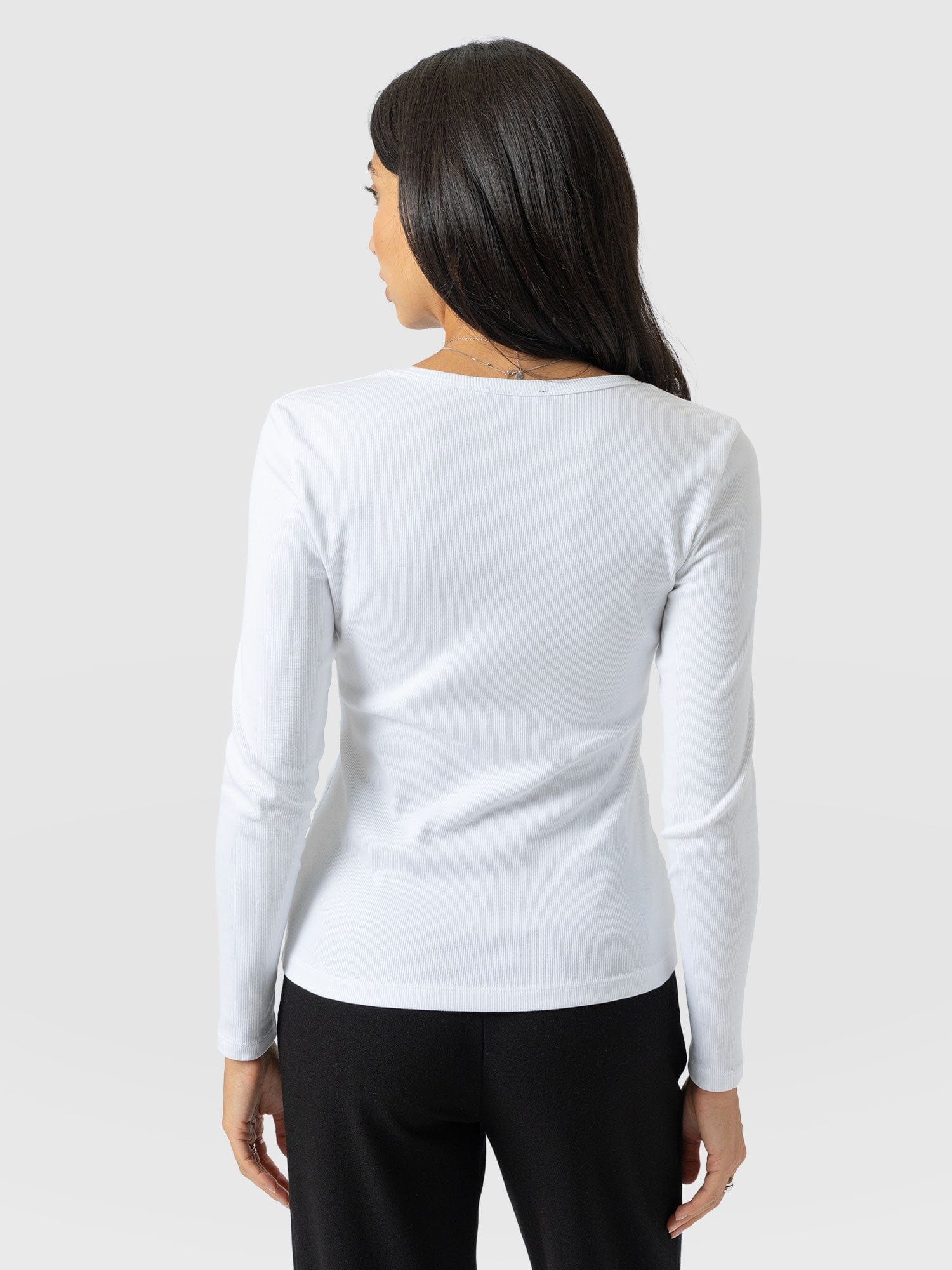 Ribbed Long Sleeve Tee - White - Women's T-shirts | Saint and Sofia® EU