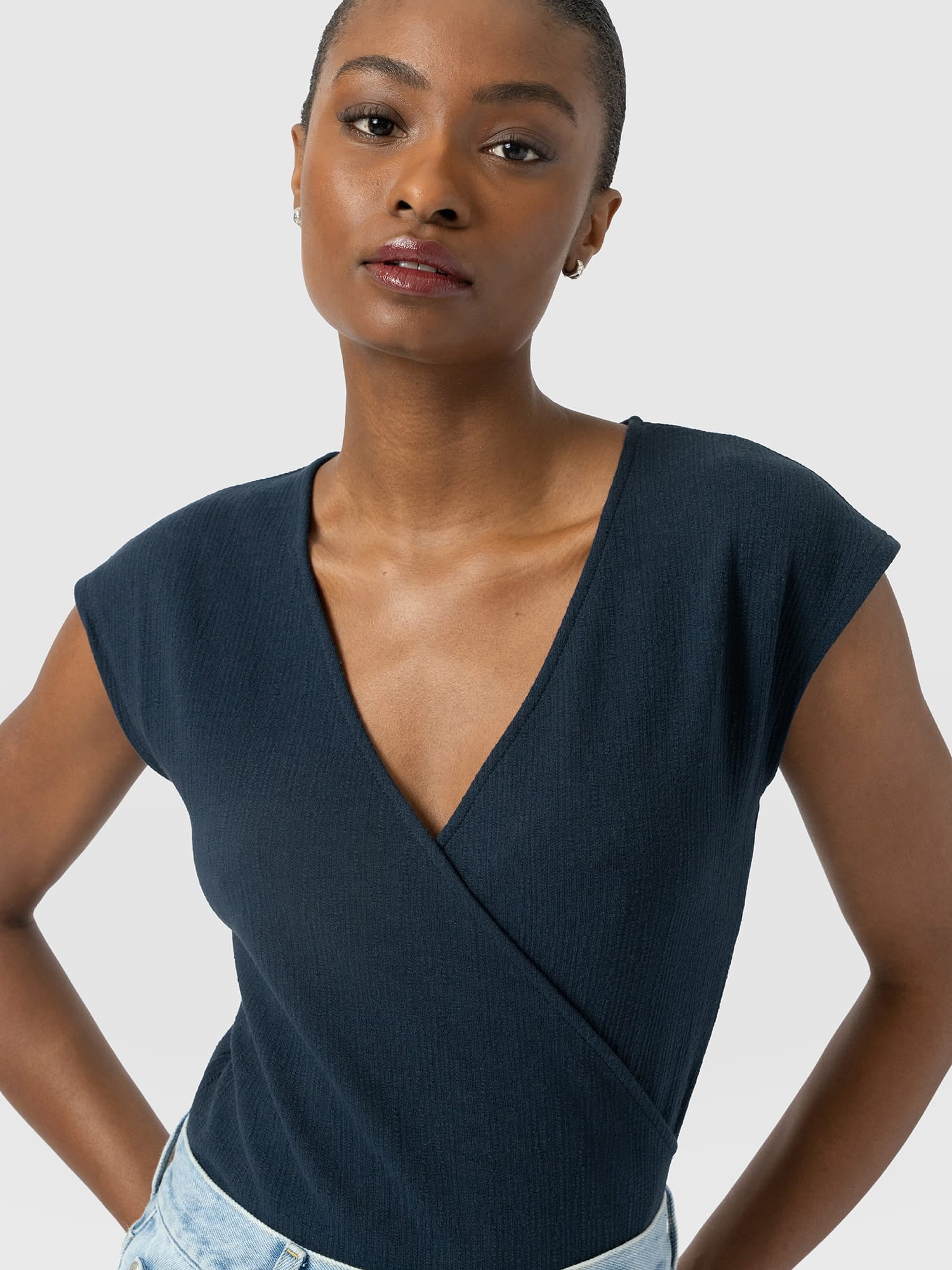 Rosa Wrap Top - Navy Textured - Women's T-shirts | Saint and Sofia® EU