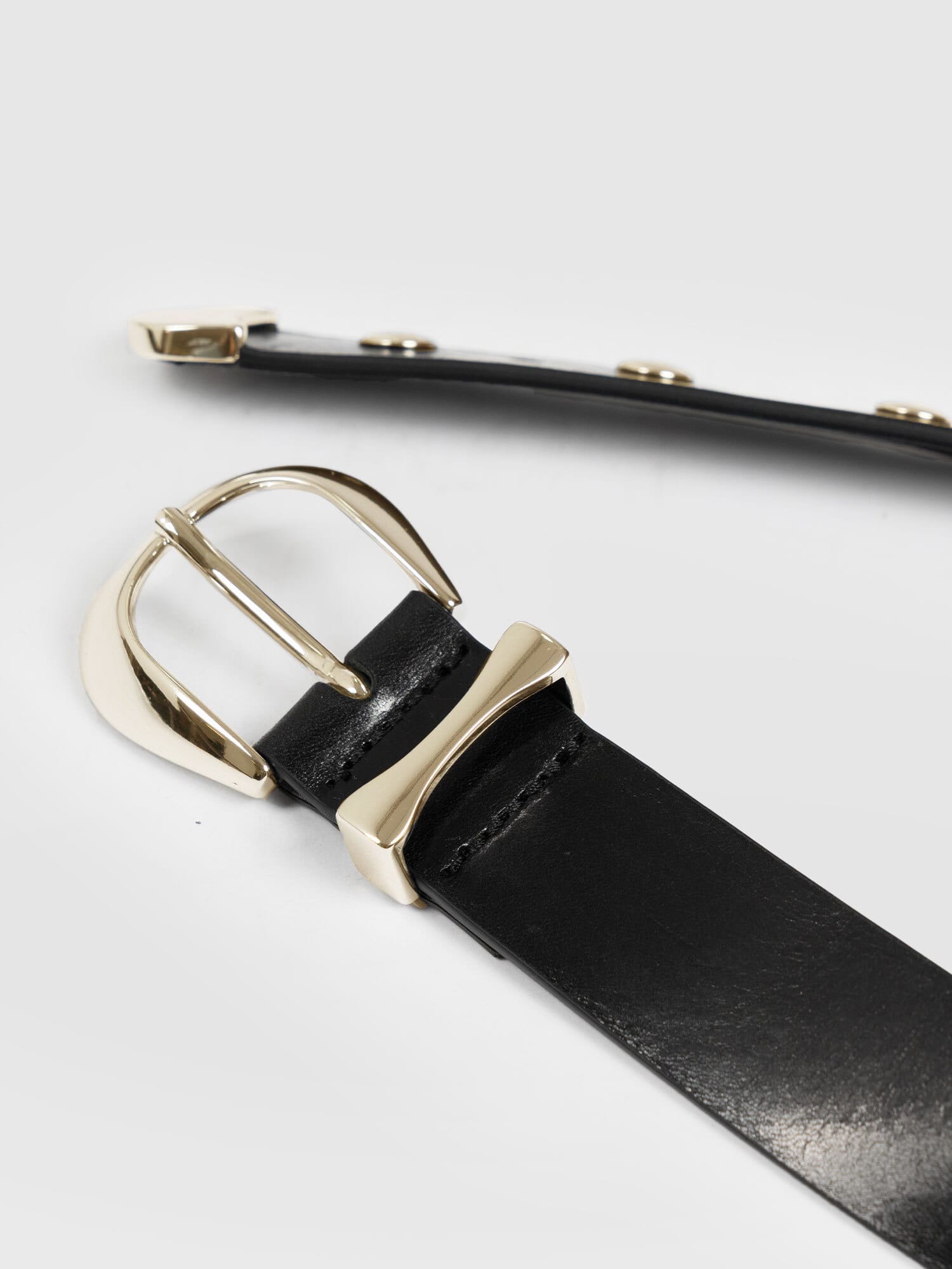 Roxie Studded Belt - Black/Gold - Women's Accessories | Saint + Sofia® EU